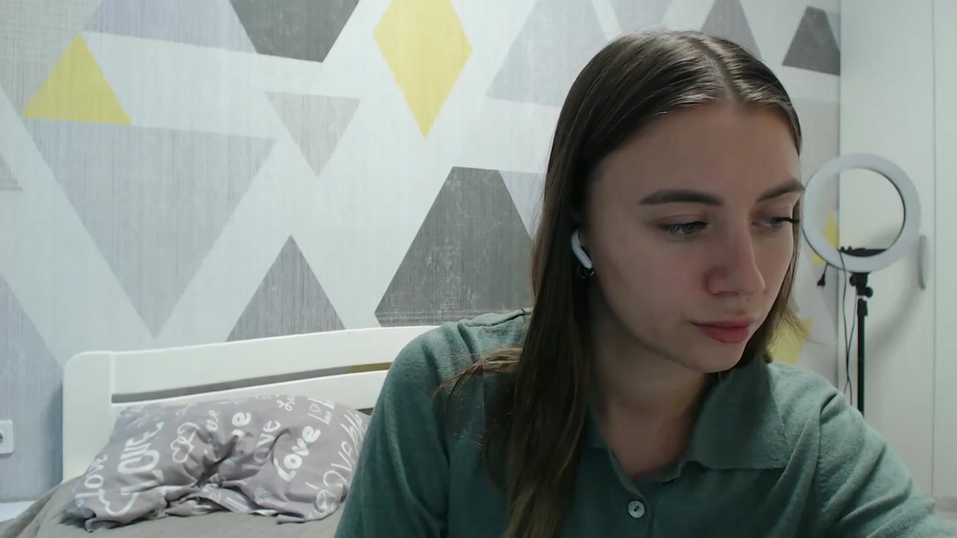 Gallery image thumbnail from Sulfate0's myfreecams stream on, 10/17/2025, 08:47 image 19 of 20