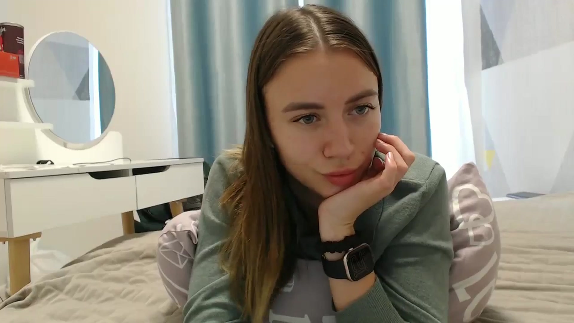 Gallery image thumbnail from Sulfate0's myfreecams stream on, 10/17/2025, 09:50 image 15 of 20