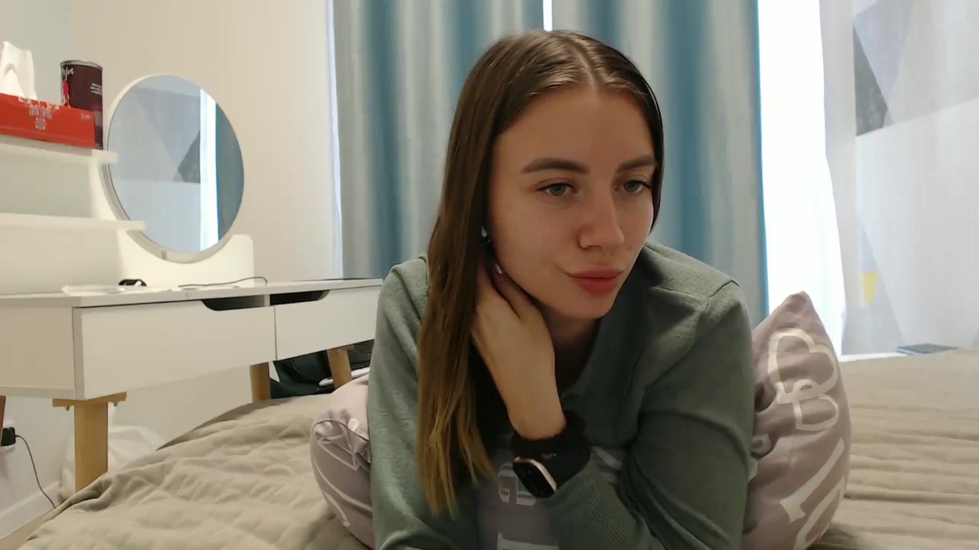 Gallery image thumbnail from Sulfate0's myfreecams stream on, 10/17/2025, 09:50 image 12 of 20