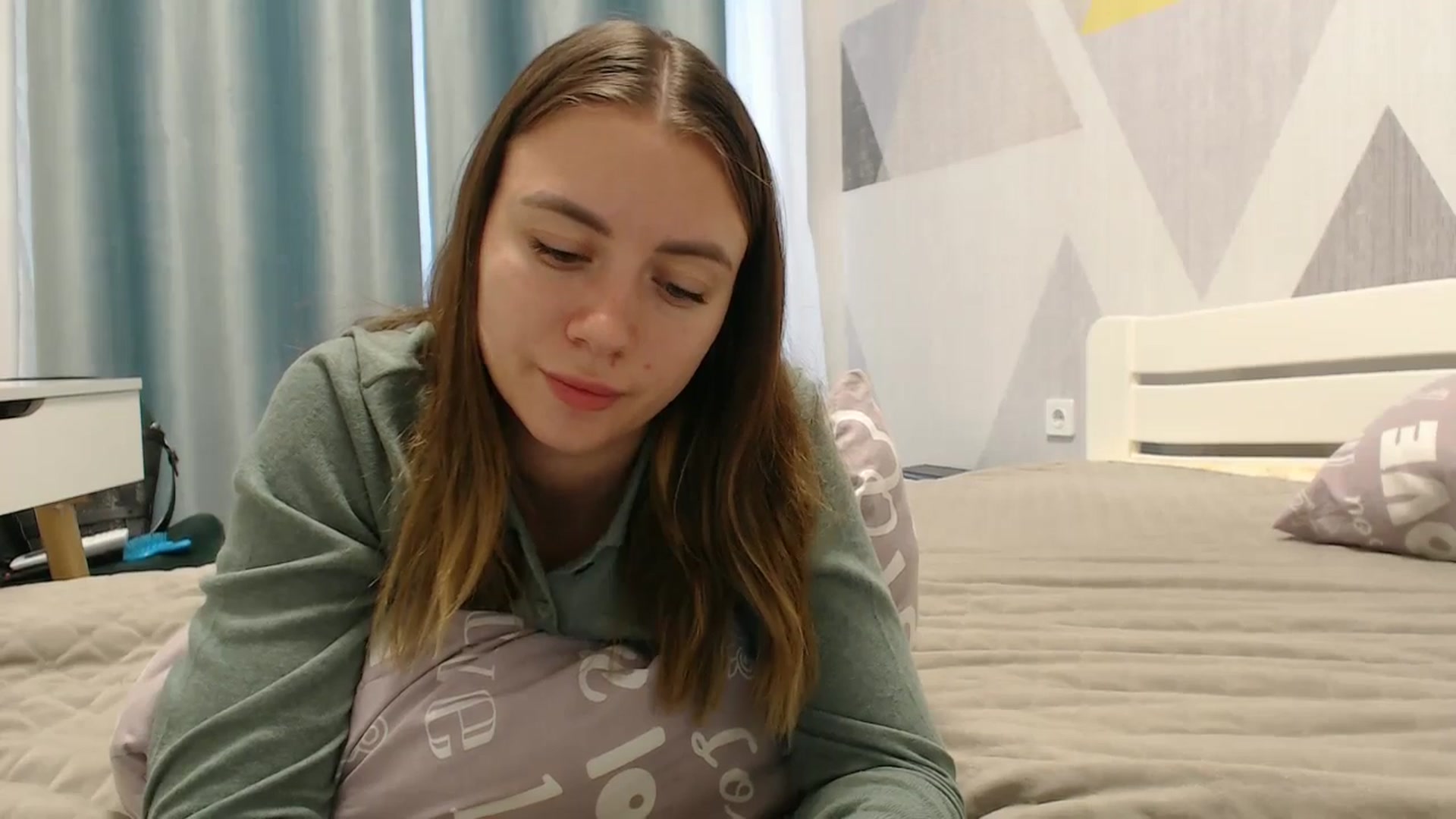 Gallery image thumbnail from Sulfate0's myfreecams stream on, 10/17/2025, 09:50 image 4 of 20