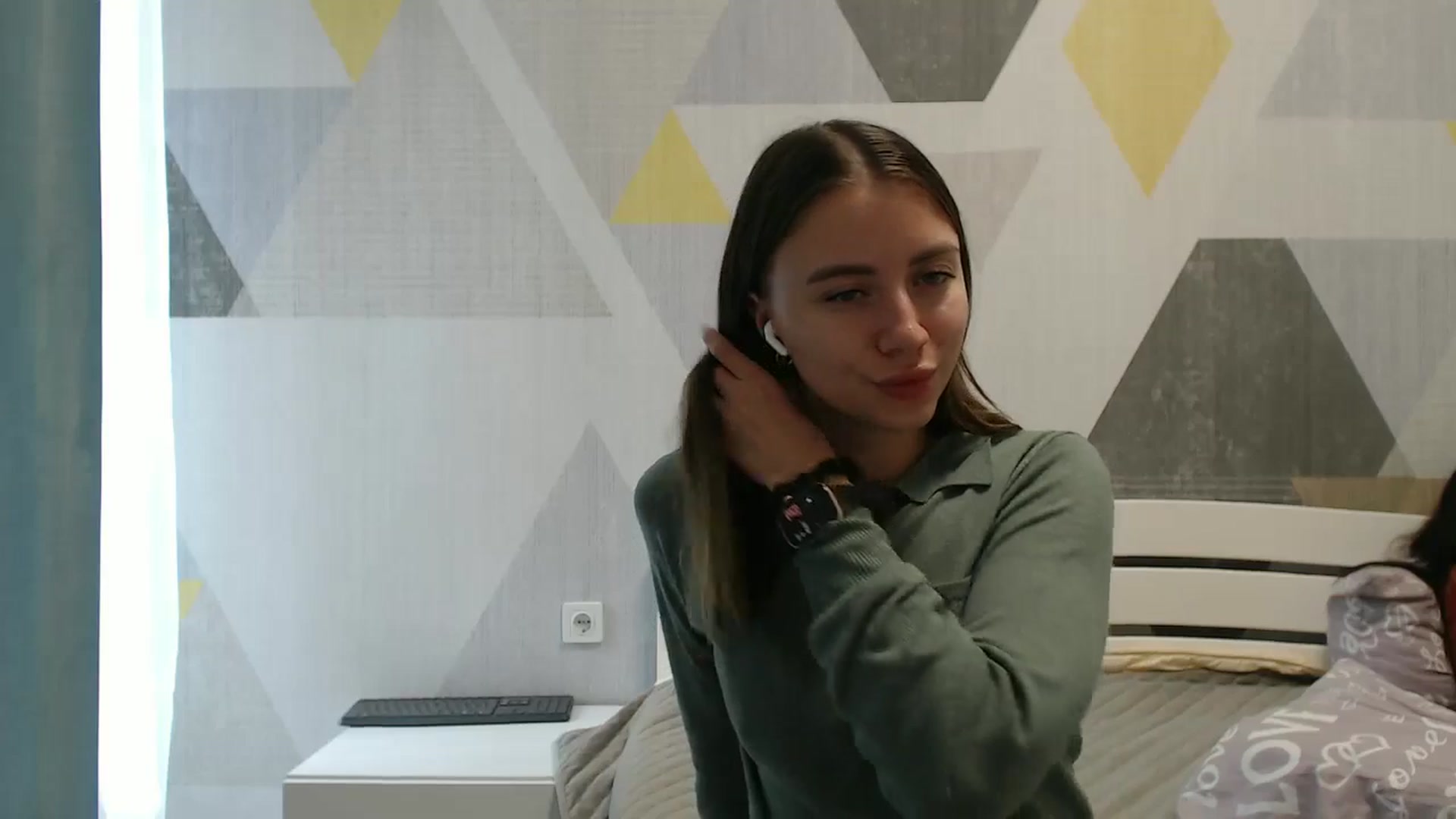 Gallery image thumbnail from Sulfate0's myfreecams stream on, 10/17/2025, 09:50 image 18 of 20