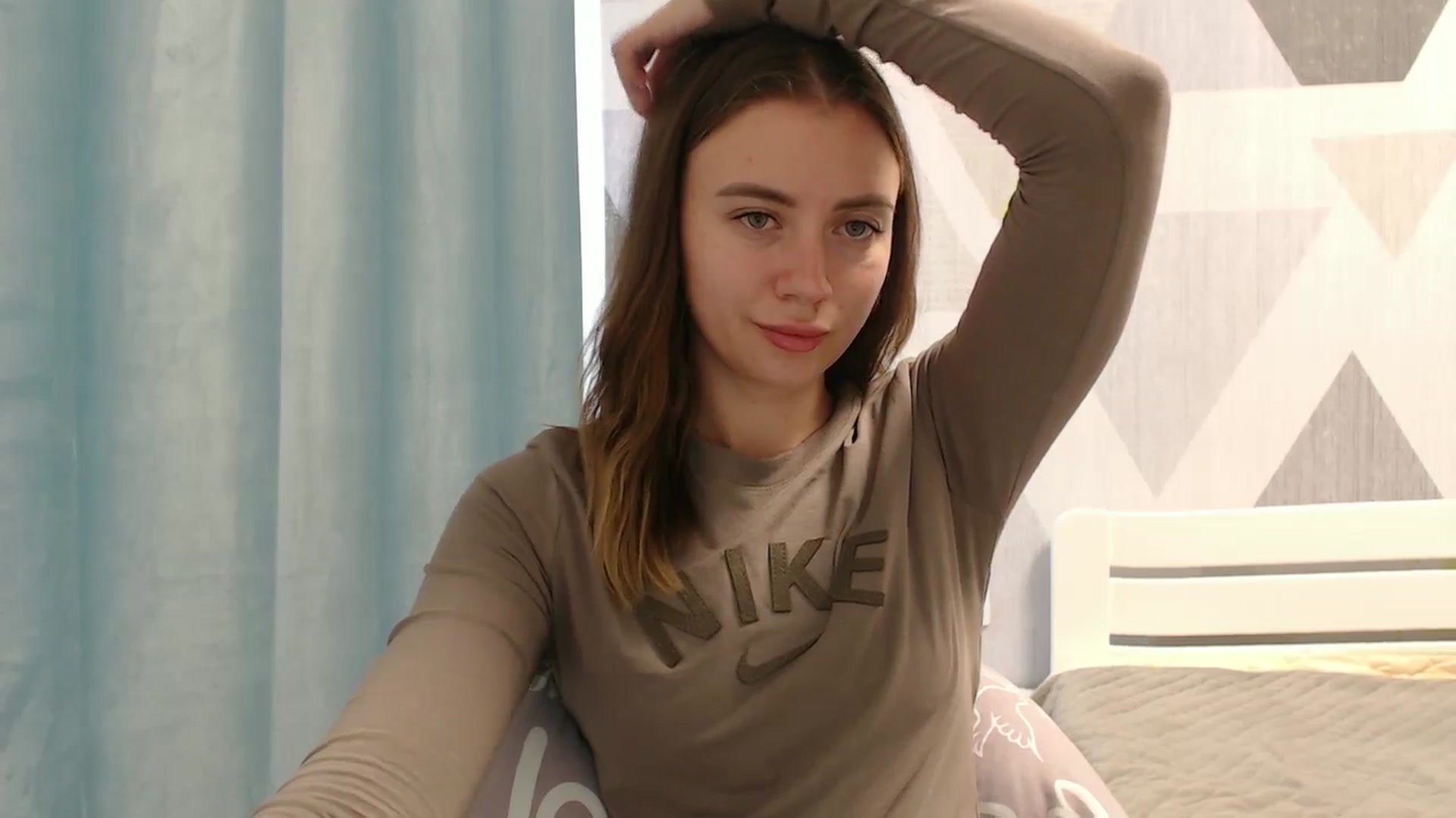 Gallery image thumbnail from Sulfate0's myfreecams stream on, 10/18/2025, 11:51 image 5 of 20