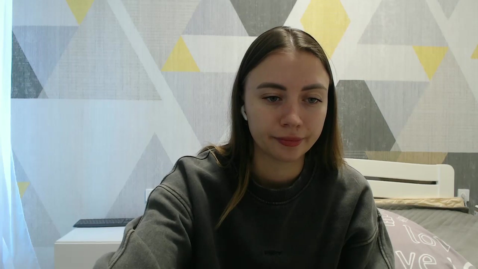 Gallery image thumbnail from Sulfate0's myfreecams stream on, 10/19/2025, 08:22 image 18 of 20