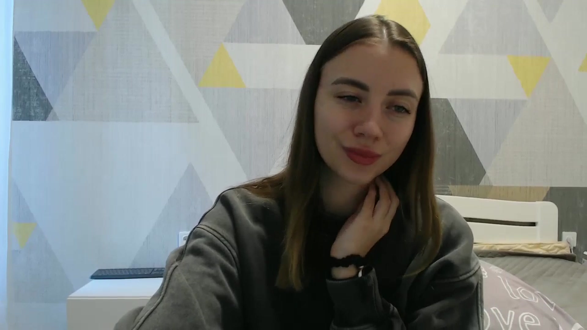 Gallery image thumbnail from Sulfate0's myfreecams stream on, 10/19/2025, 08:22 image 5 of 20