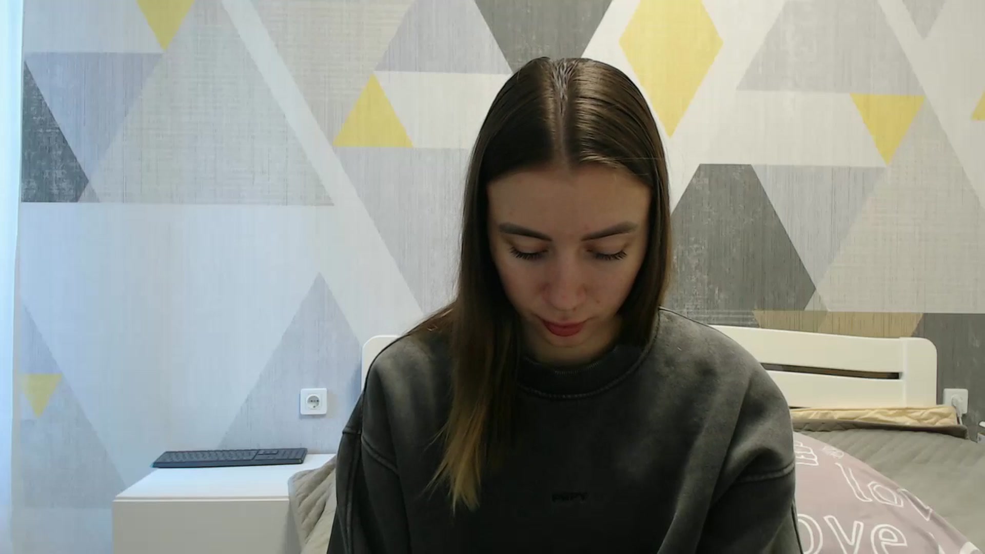 Gallery image thumbnail from Sulfate0's myfreecams stream on, 10/19/2025, 08:22 image 2 of 20