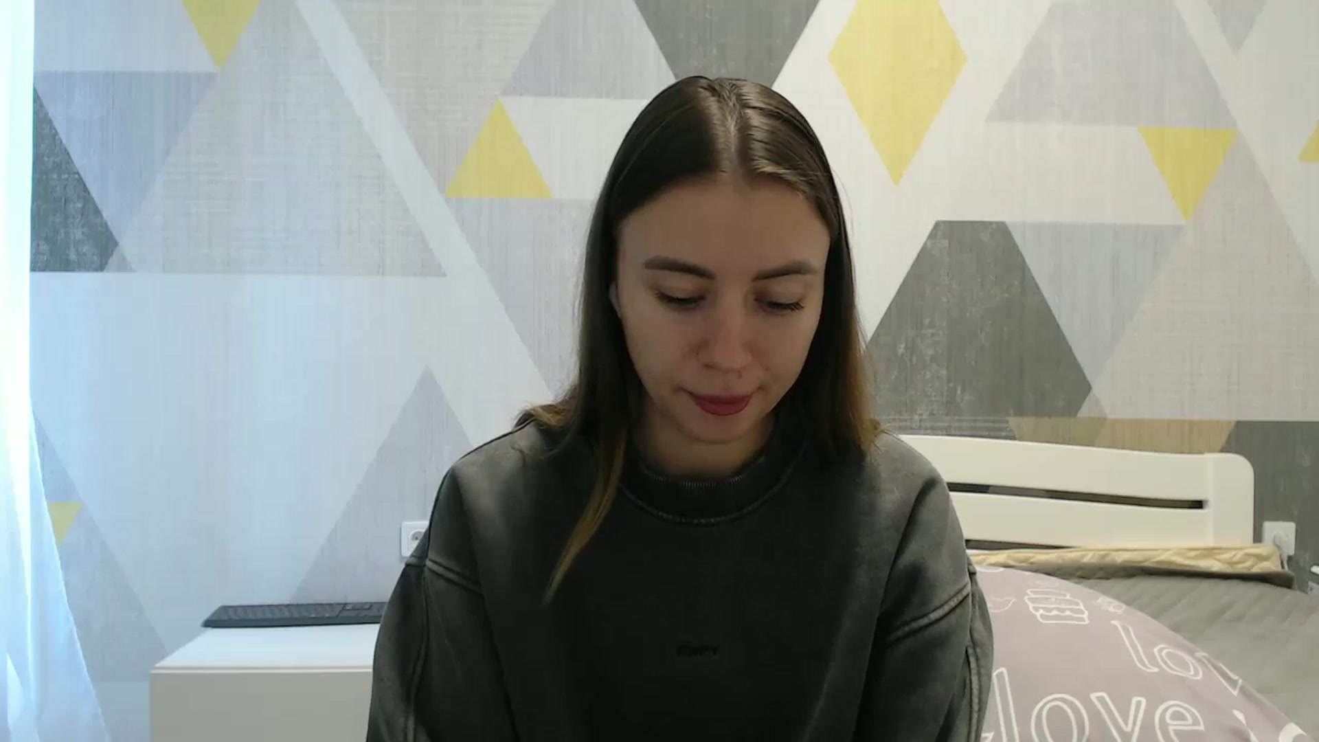 Gallery image thumbnail from Sulfate0's myfreecams stream on, 10/19/2025, 08:22 image 19 of 20