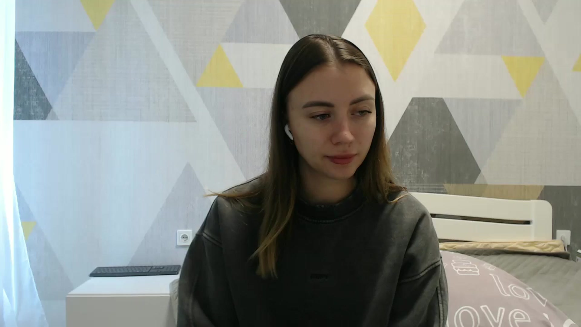 Gallery image thumbnail from Sulfate0's myfreecams stream on, 10/19/2025, 08:22 image 20 of 20