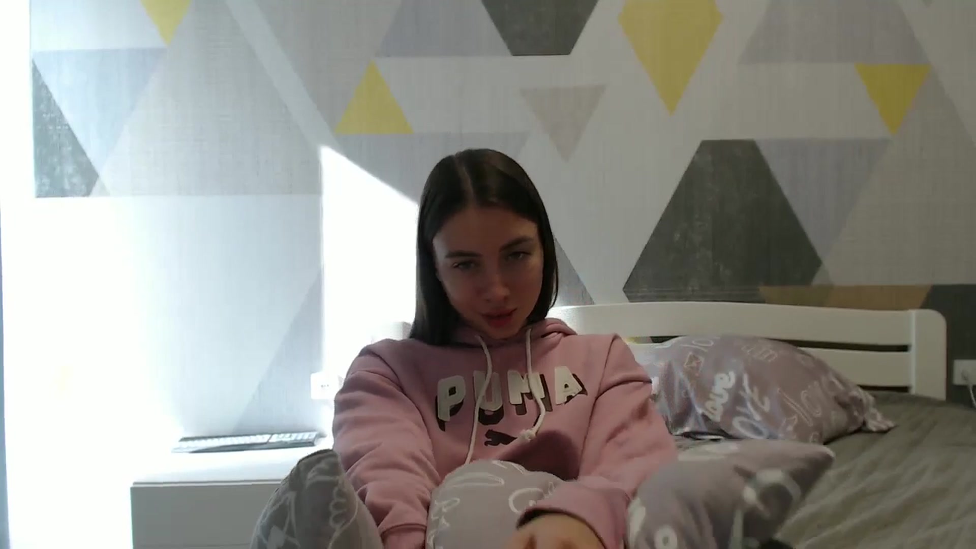 Gallery image thumbnail from Sulfate0's myfreecams stream on, 10/20/2025, 09:55 image 15 of 20