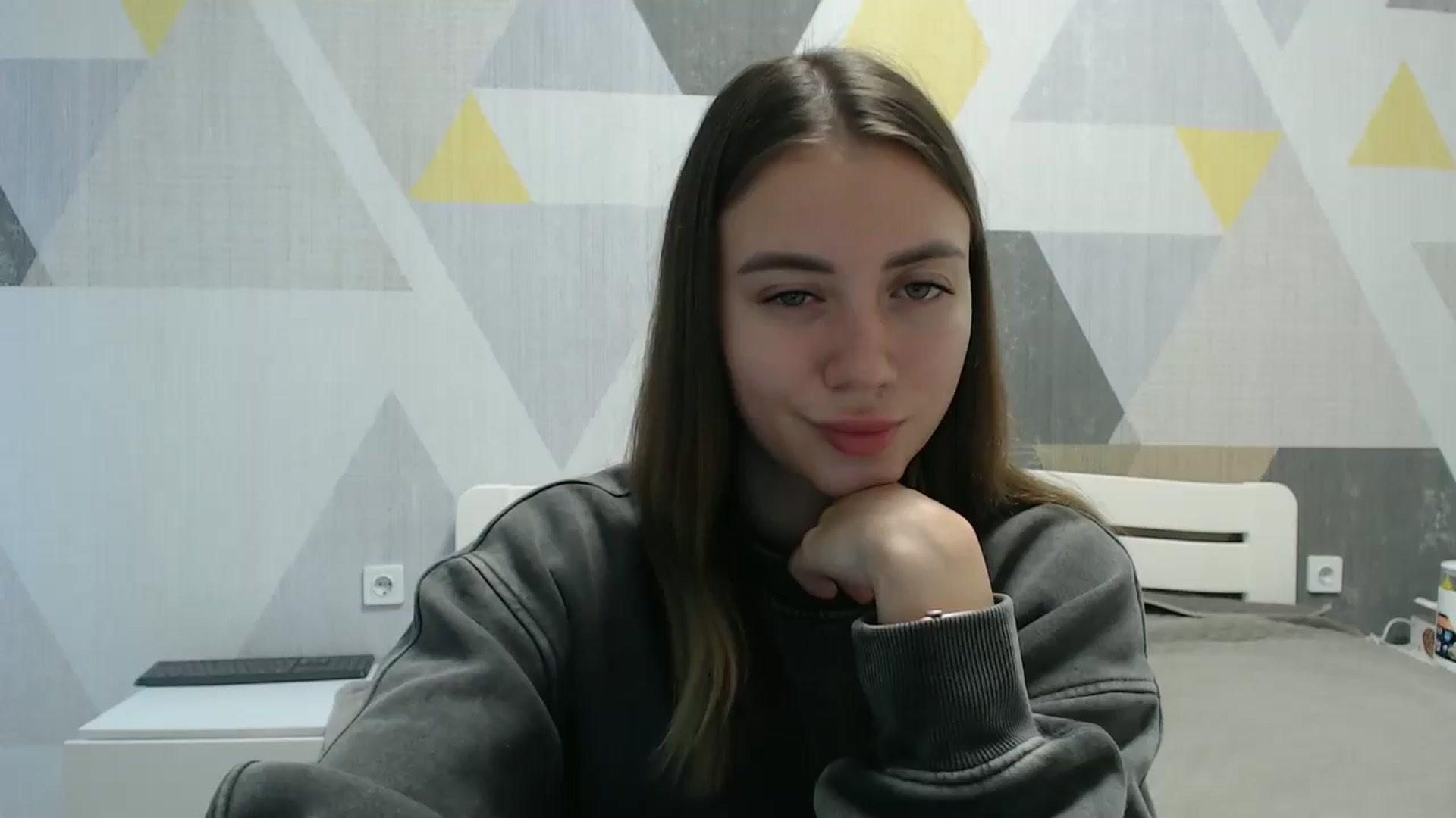 Gallery image thumbnail from Sulfate0's myfreecams stream on, 10/24/2025, 11:44 image 10 of 20