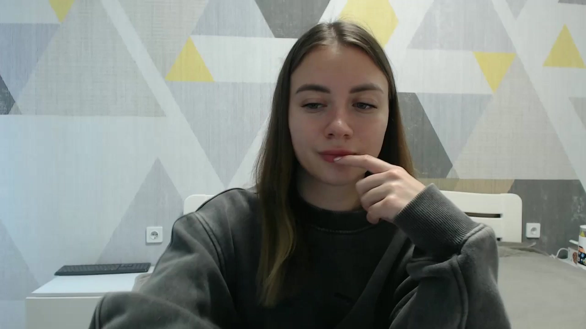 Gallery image thumbnail from Sulfate0's myfreecams stream on, 10/24/2025, 11:44 image 8 of 20