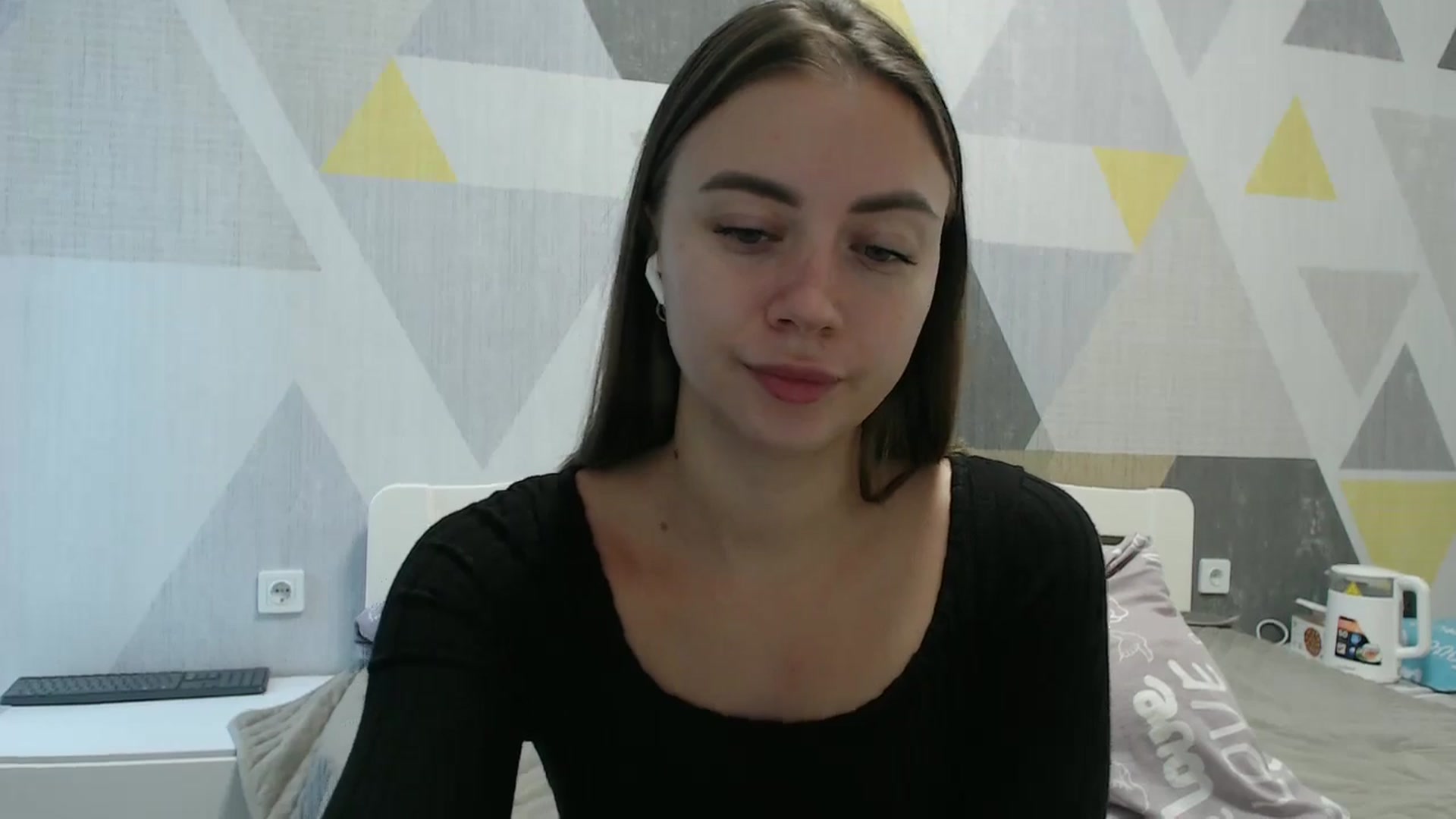 Gallery image thumbnail from Sulfate0's myfreecams stream on, 10/27/2025, 09:39 image 9 of 20