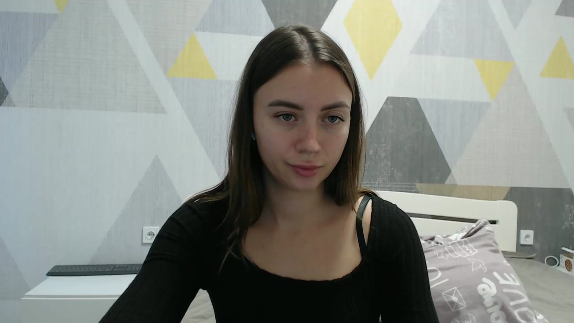 Gallery image thumbnail from Sulfate0's myfreecams stream on, 10/27/2025, 11:32 image 16 of 20