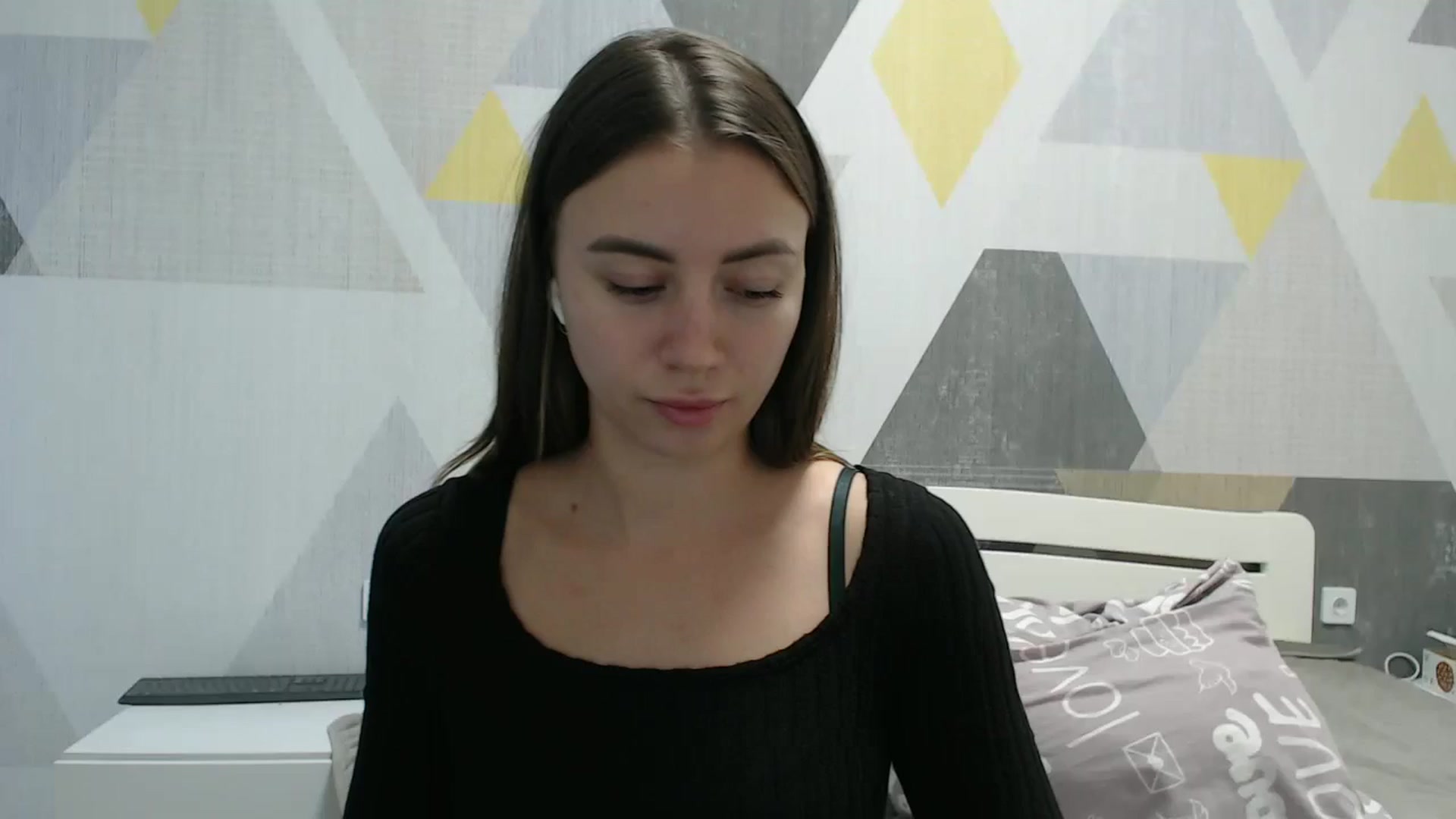 Gallery image thumbnail from Sulfate0's myfreecams stream on, 10/27/2025, 11:32 image 1 of 20