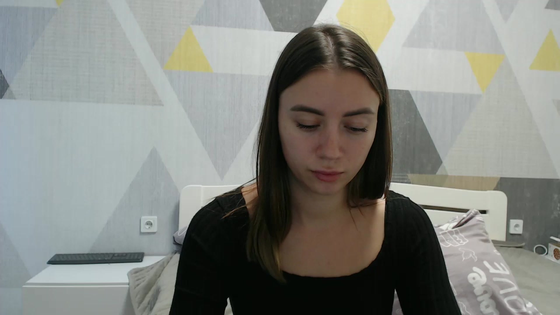 Gallery image thumbnail from Sulfate0's myfreecams stream on, 10/27/2025, 11:57 image 16 of 20