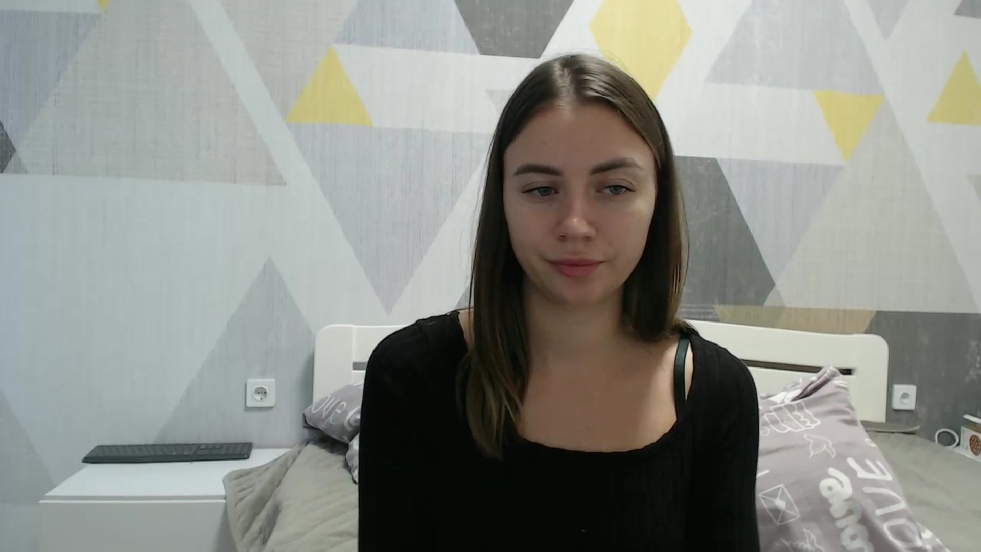 Gallery image thumbnail from Sulfate0's myfreecams stream on, 10/27/2025, 11:57 image 11 of 20