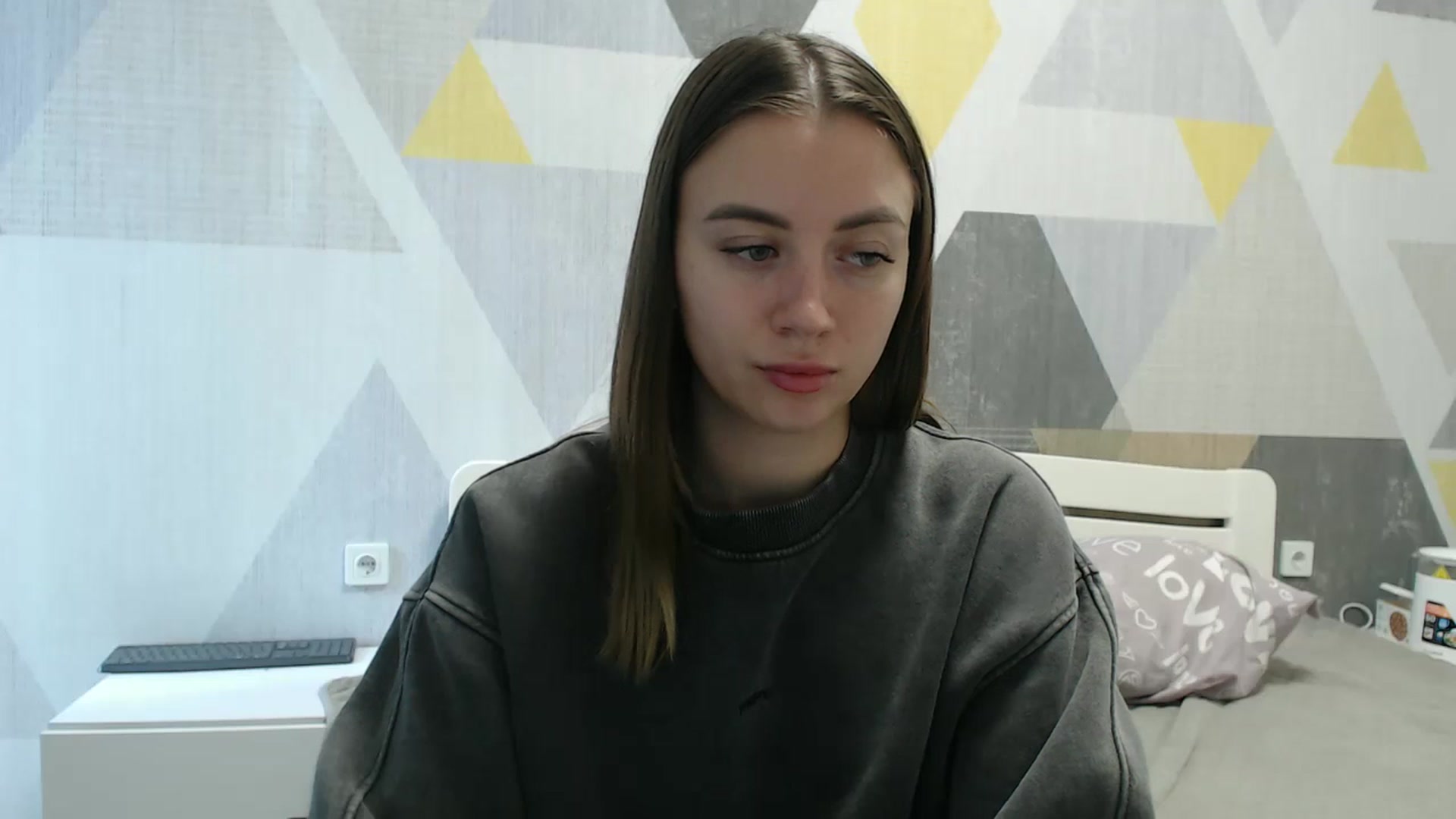 Gallery image thumbnail from Sulfate0's myfreecams stream on, 10/28/2025, 09:26 image 11 of 20