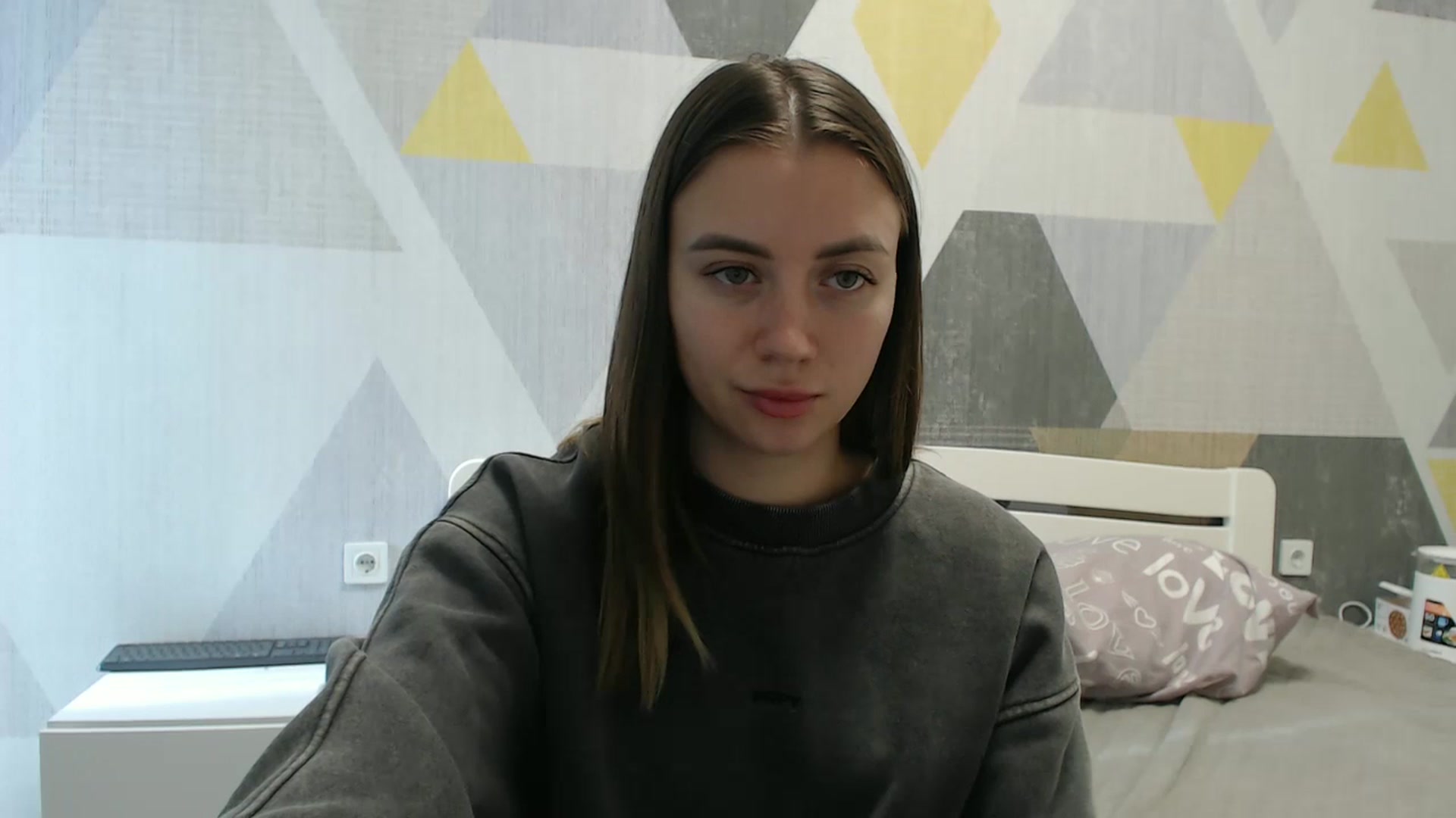 Gallery image thumbnail from Sulfate0's myfreecams stream on, 10/28/2025, 09:53 image 9 of 20