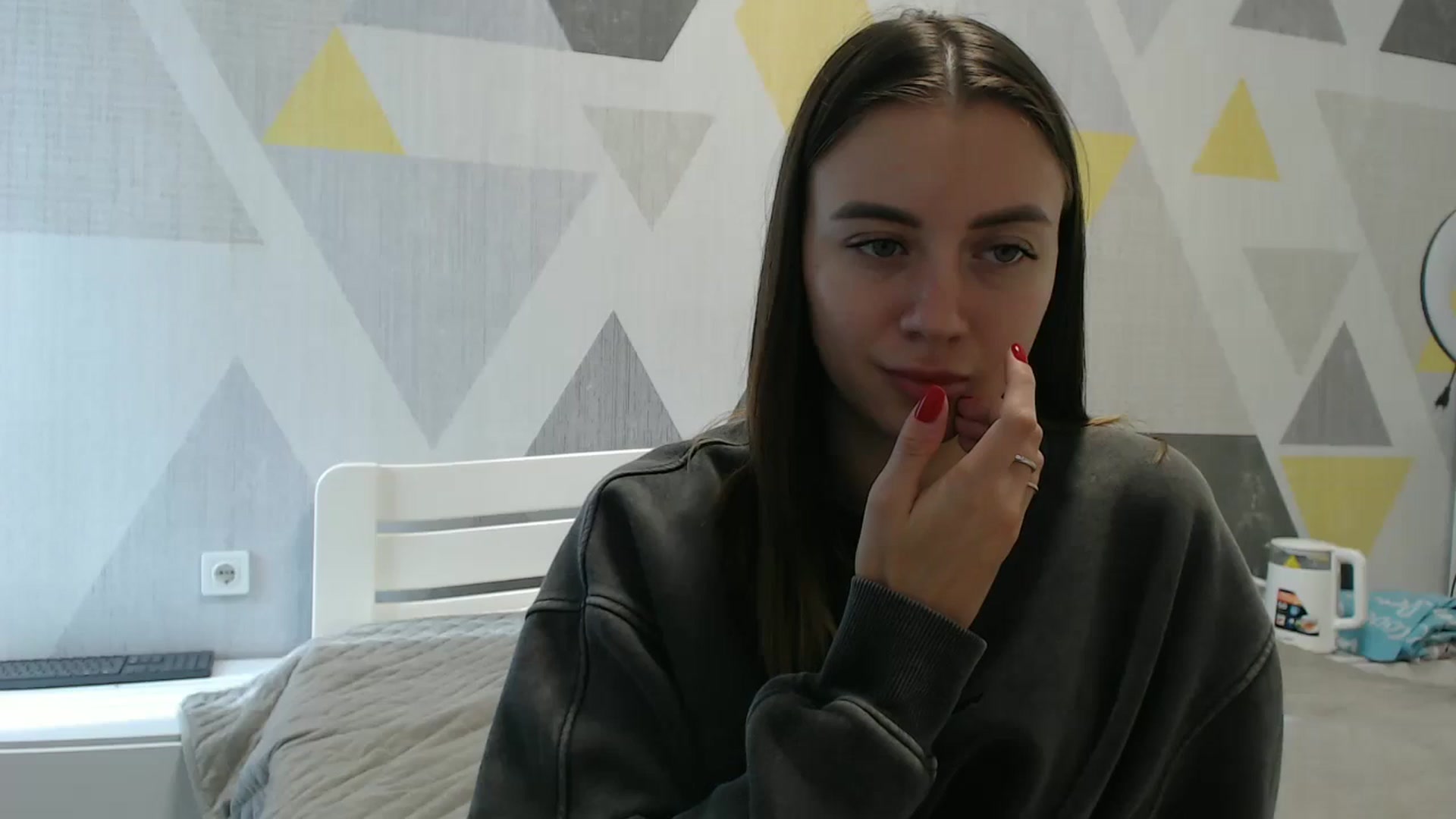 Gallery image thumbnail from Sulfate0's myfreecams stream on, 10/28/2025, 09:53 image 16 of 20