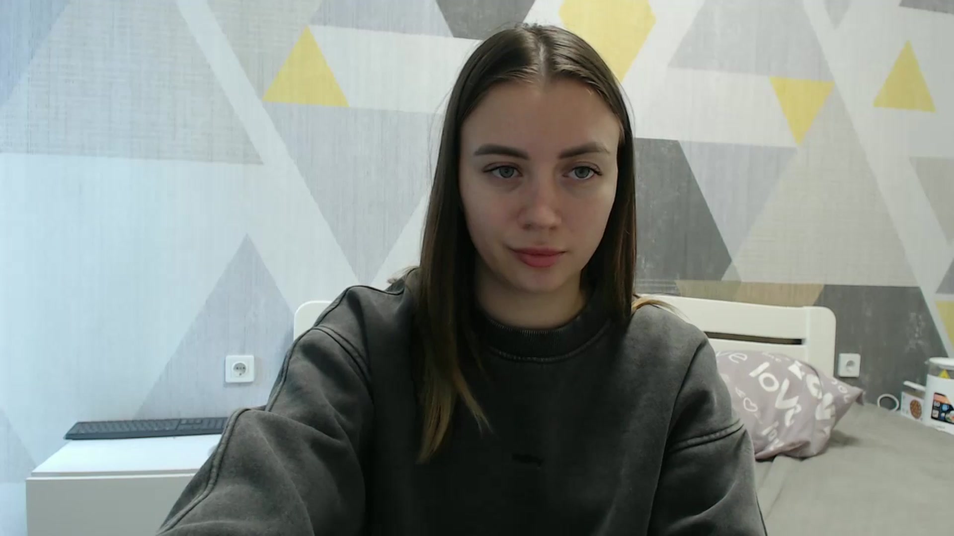 Gallery image thumbnail from Sulfate0's myfreecams stream on, 10/28/2025, 09:53 image 12 of 20