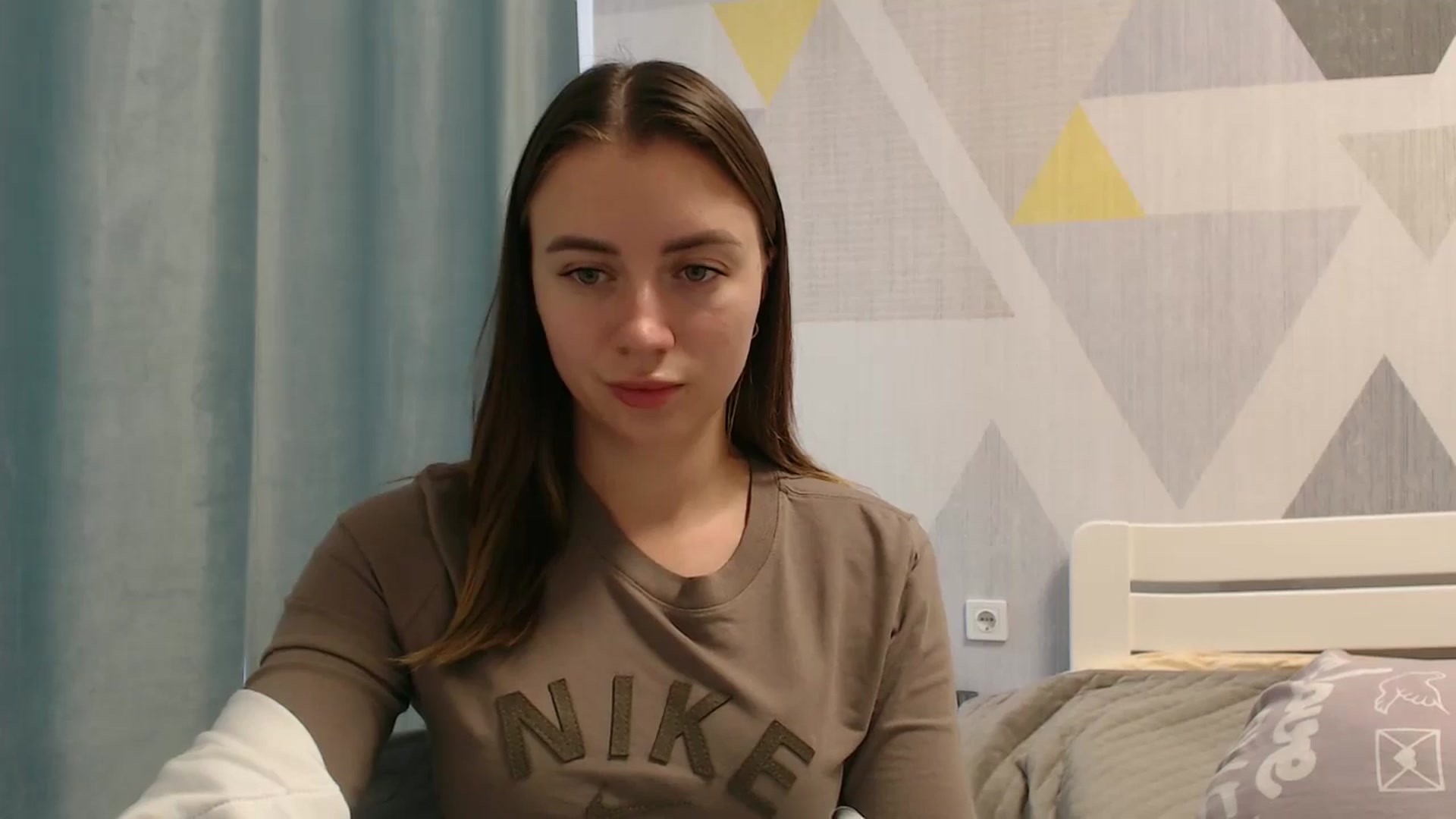 Gallery image thumbnail from Sulfate0's myfreecams stream on, 10/30/2025, 13:36 image 16 of 20