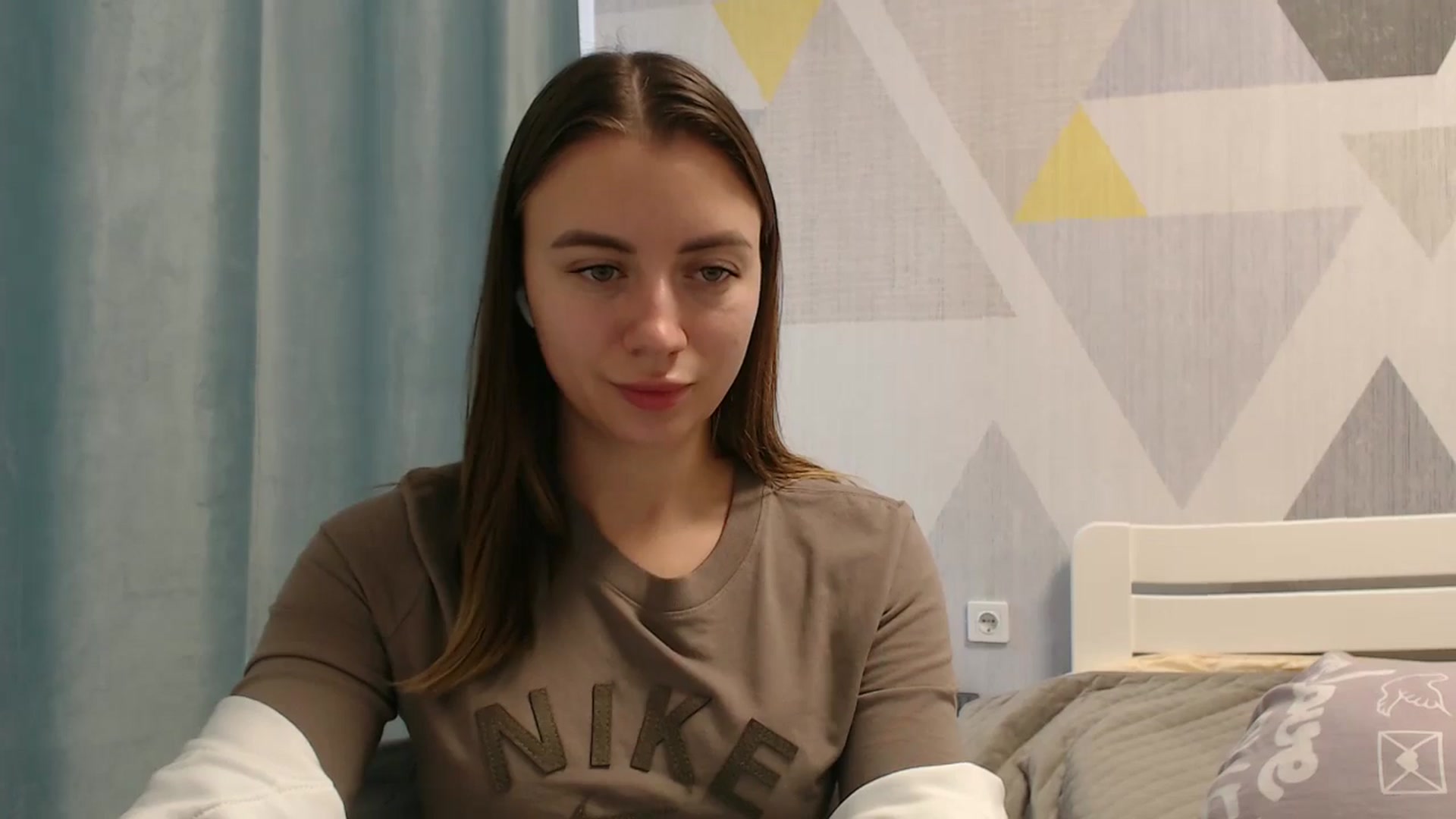 Gallery image thumbnail from Sulfate0's myfreecams stream on, 10/30/2025, 13:36 image 18 of 20