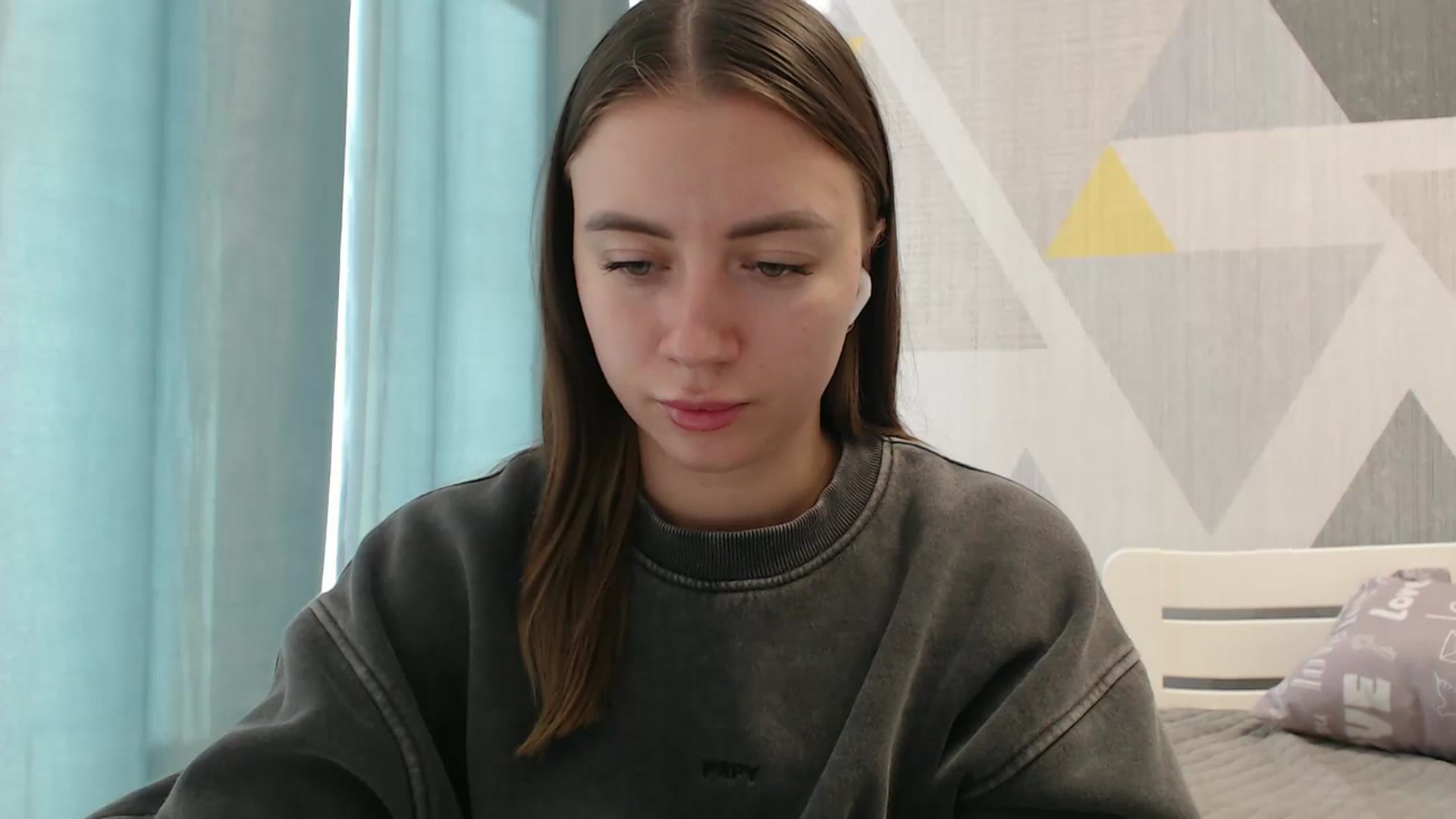 Gallery image thumbnail from Sulfate0's myfreecams stream on, 11/01/2025, 12:43 image 15 of 20