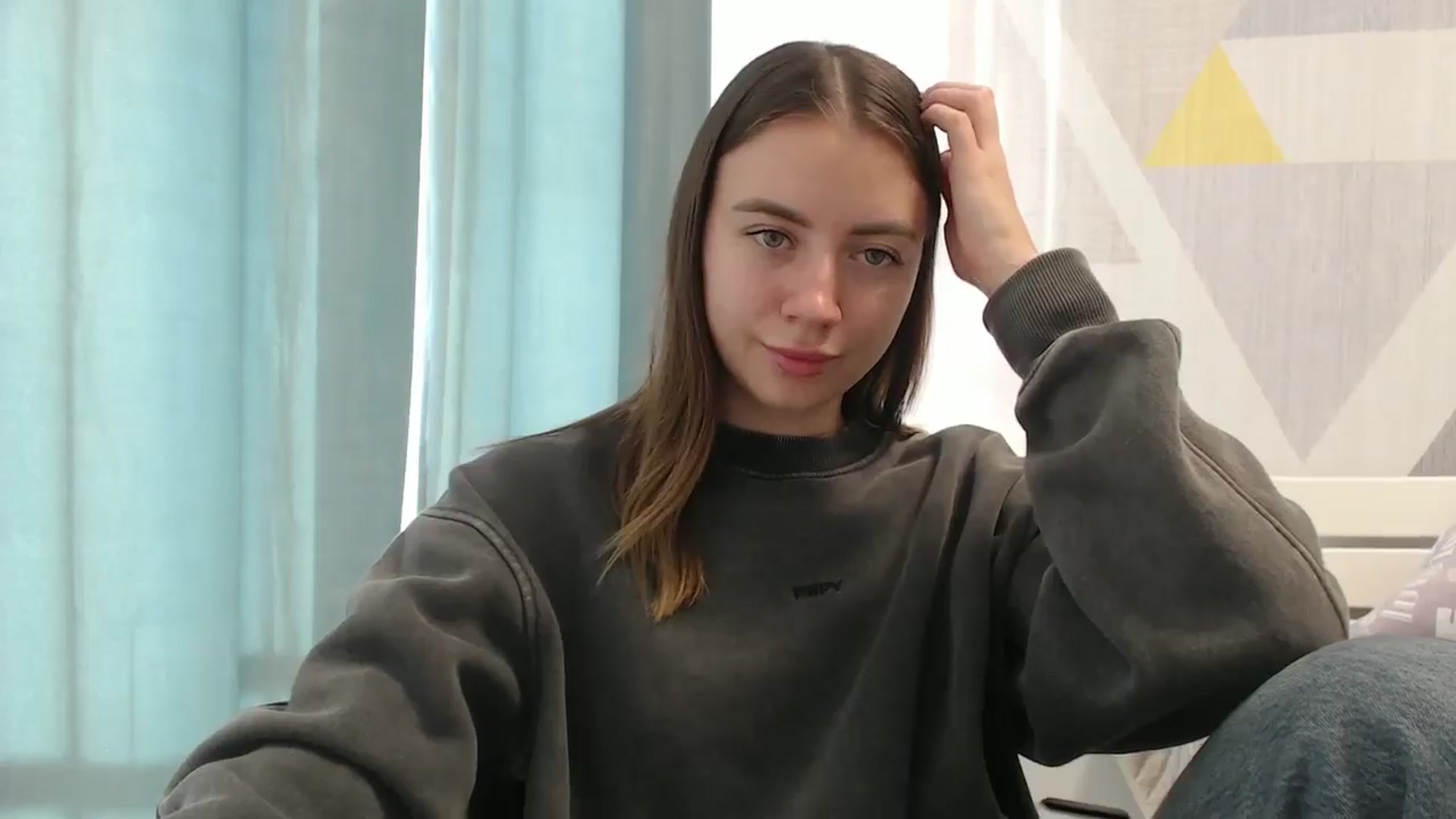 Gallery image thumbnail from Sulfate0's myfreecams stream on, 11/01/2025, 12:43 image 6 of 20