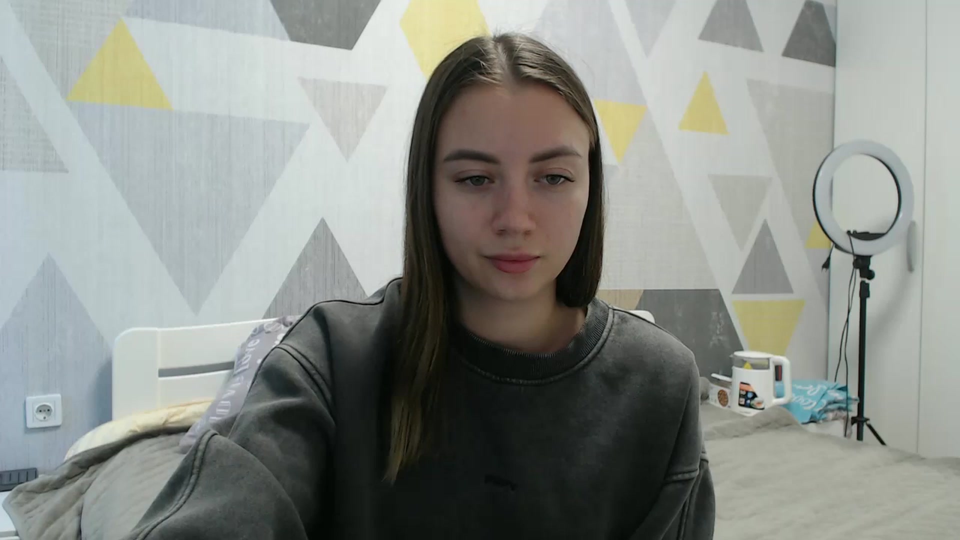 Gallery image thumbnail from Sulfate0's myfreecams stream on, 11/01/2025, 13:19 image 12 of 20