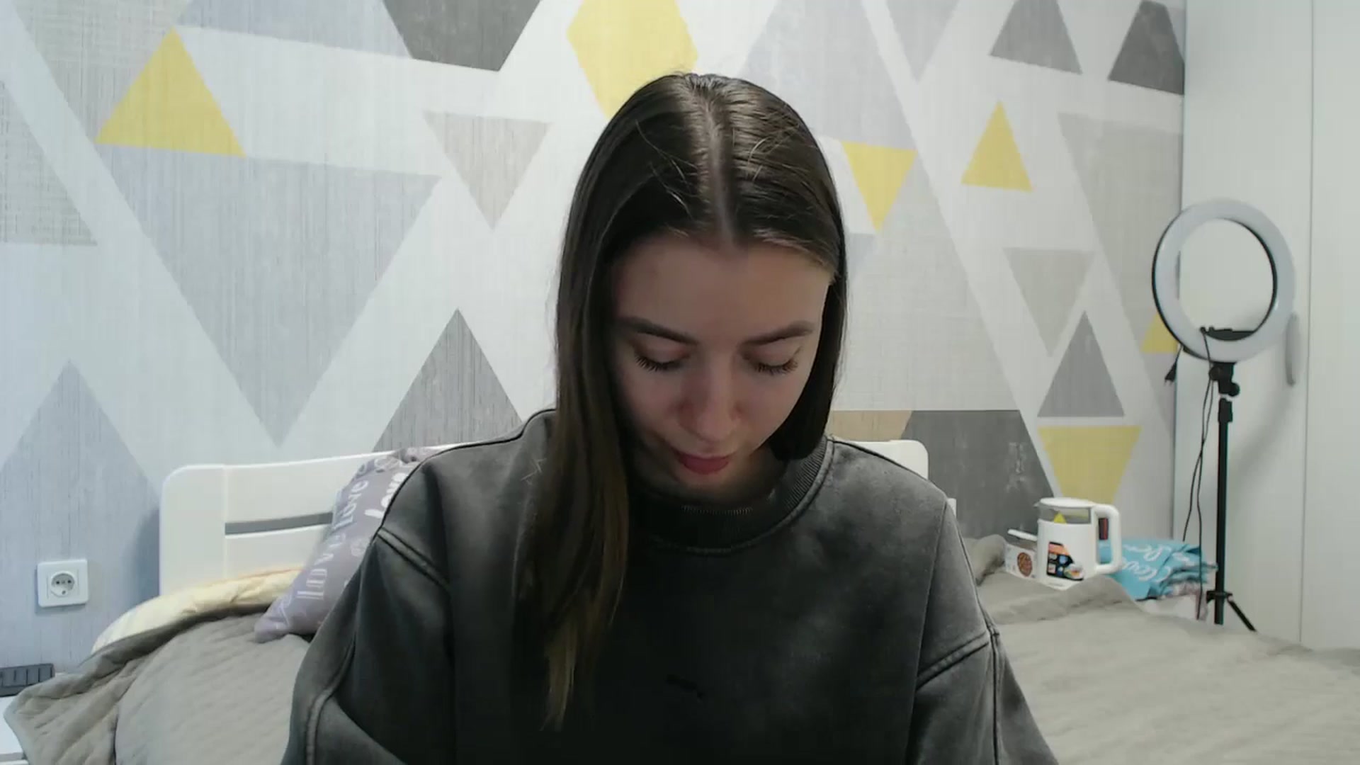 Gallery image thumbnail from Sulfate0's myfreecams stream on, 11/01/2025, 13:19 image 13 of 20