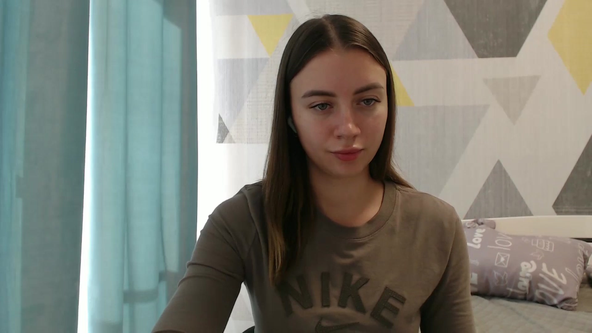 Gallery image thumbnail from Sulfate0's myfreecams stream on, 11/02/2025, 12:53 image 8 of 20