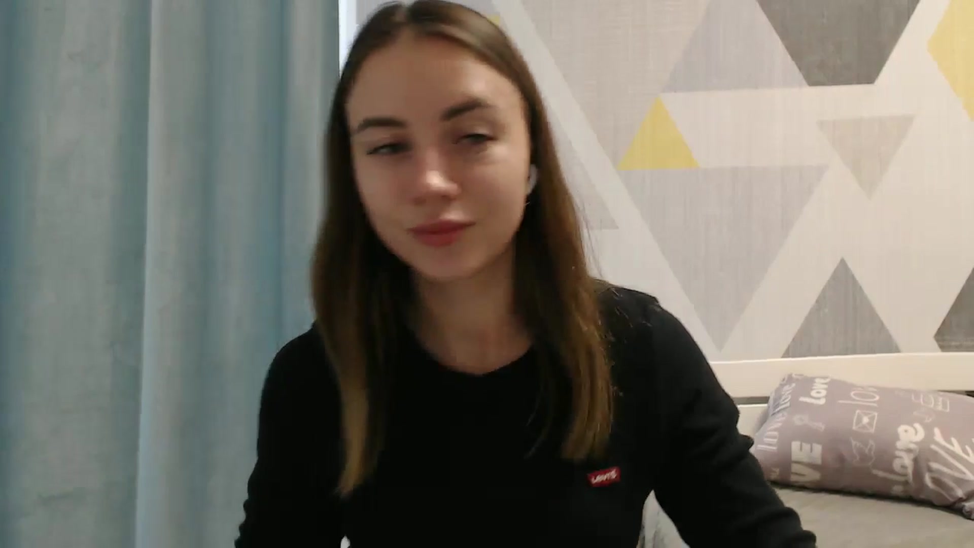 Gallery image thumbnail from Sulfate0's myfreecams stream on, 11/03/2025, 11:47 image 16 of 20