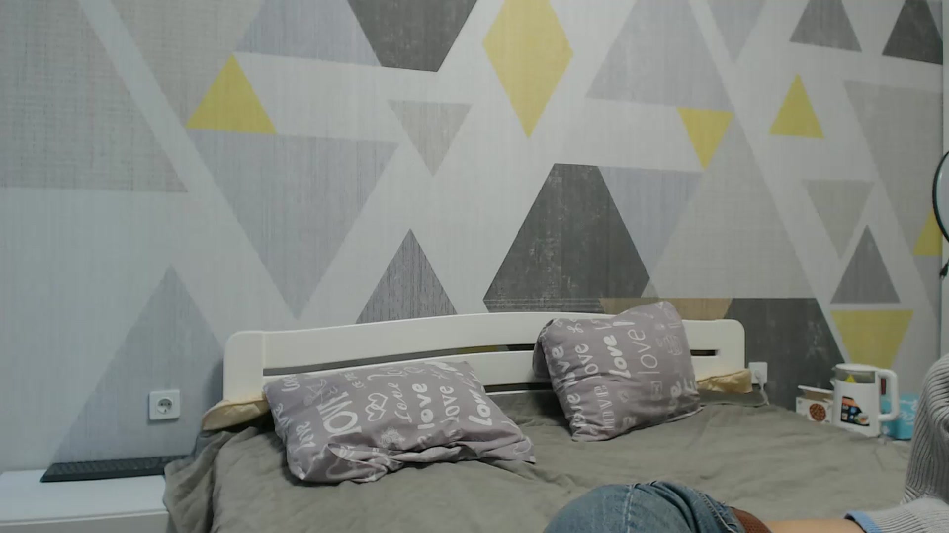 Gallery image thumbnail from Sulfate0's myfreecams stream on, 11/04/2025, 08:39 image 11 of 20