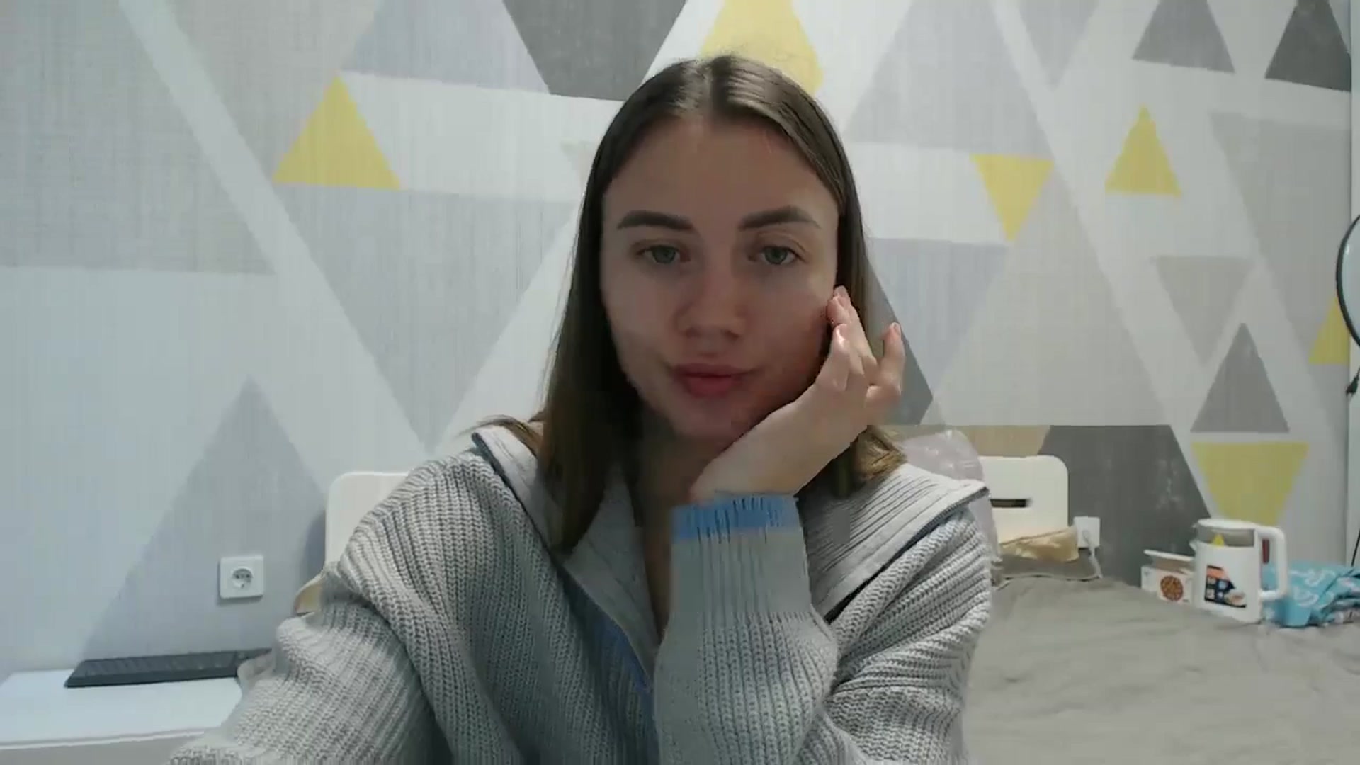 Gallery image thumbnail from Sulfate0's myfreecams stream on, 11/04/2025, 08:39 image 19 of 20