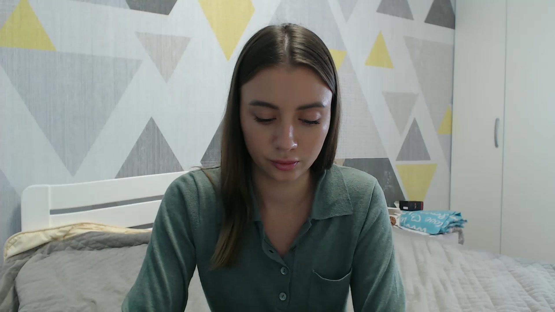 Gallery image thumbnail from Sulfate0's myfreecams stream on, 11/05/2025, 13:27 image 15 of 20