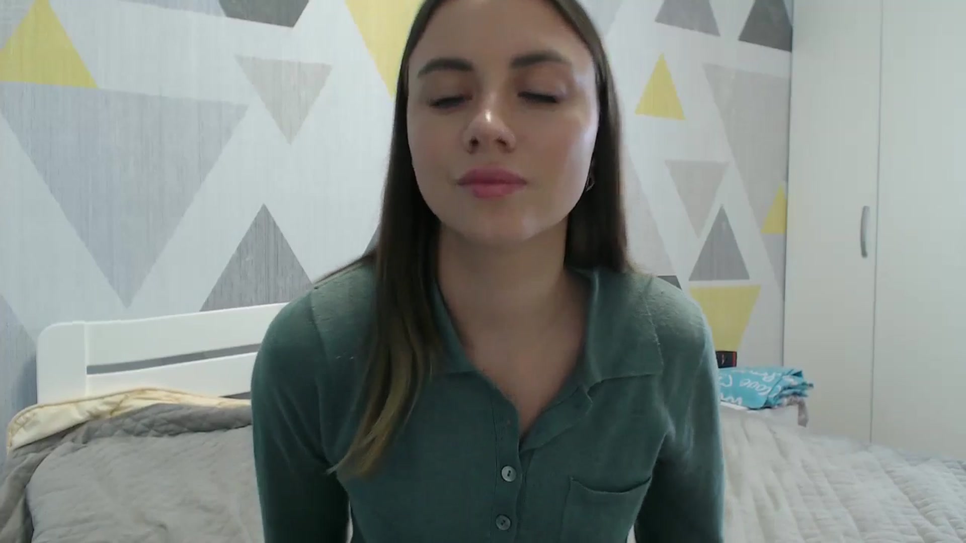 Gallery image thumbnail from Sulfate0's myfreecams stream on, 11/05/2025, 13:27 image 10 of 20