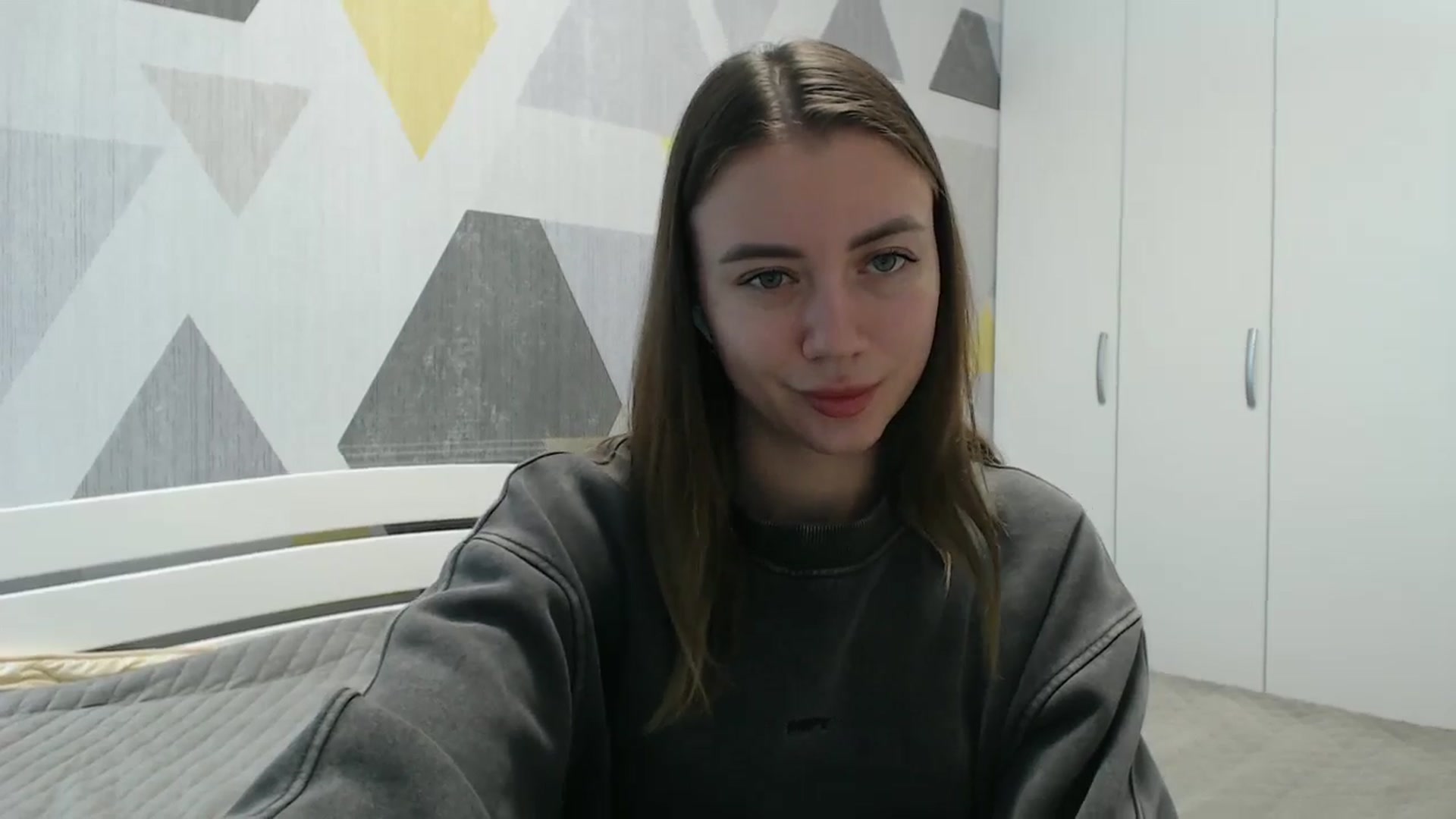 Gallery image thumbnail from Sulfate0's myfreecams stream on, 11/06/2025, 09:43 image 18 of 20