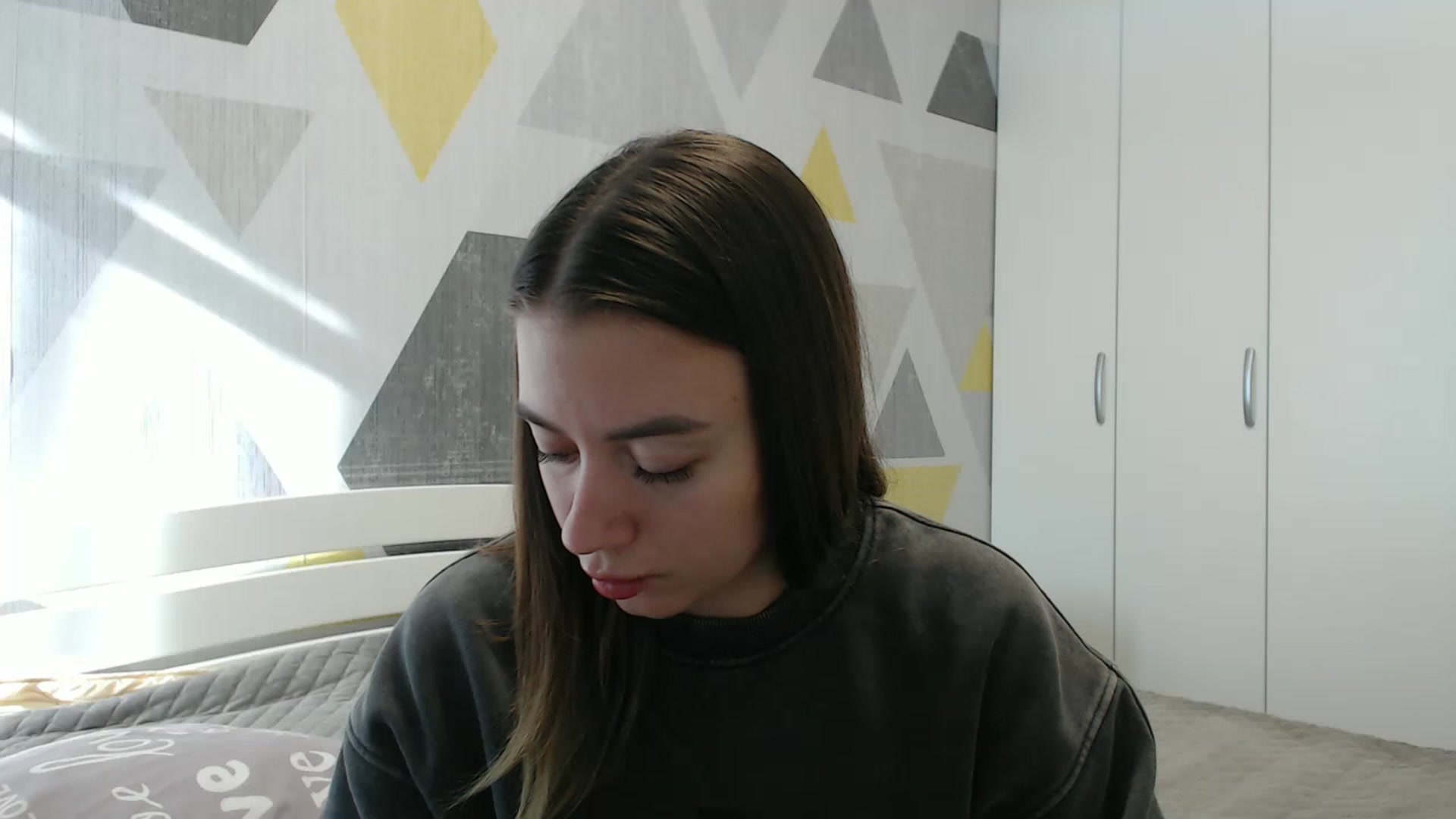 Gallery image thumbnail from Sulfate0's myfreecams stream on, 11/06/2025, 09:43 image 1 of 20