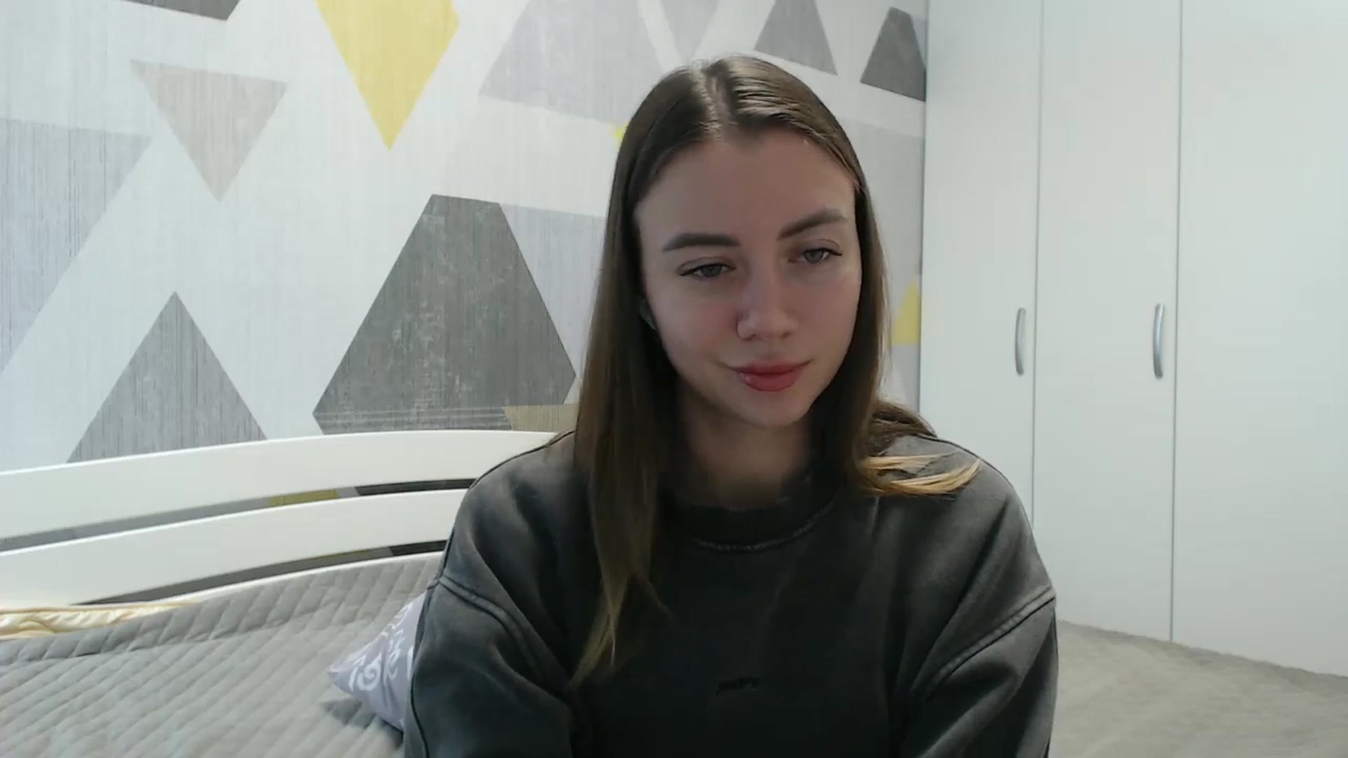 Gallery image thumbnail from Sulfate0's myfreecams stream on, 11/06/2025, 09:43 image 16 of 20