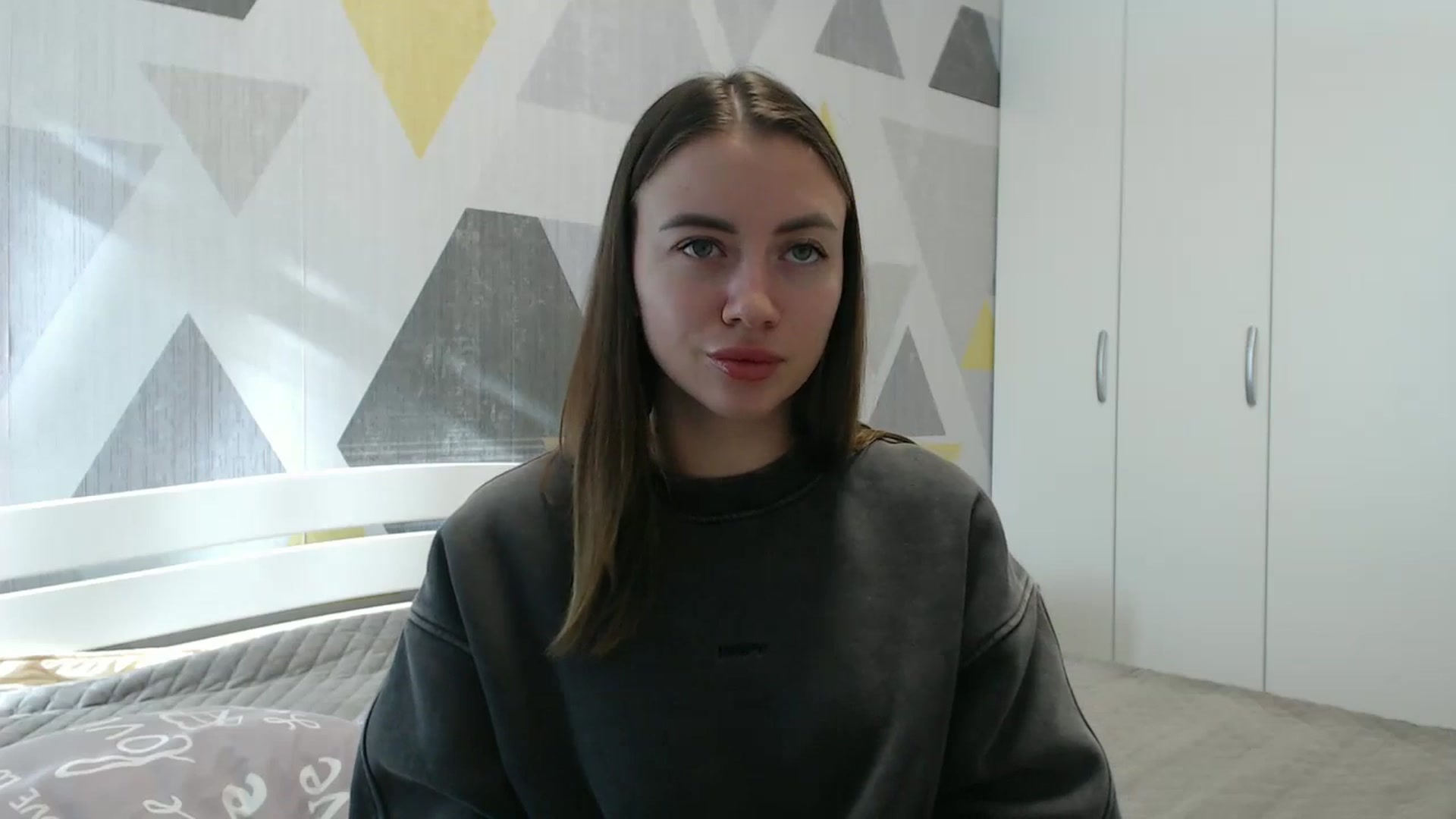 Gallery image thumbnail from Sulfate0's myfreecams stream on, 11/06/2025, 09:43 image 13 of 20