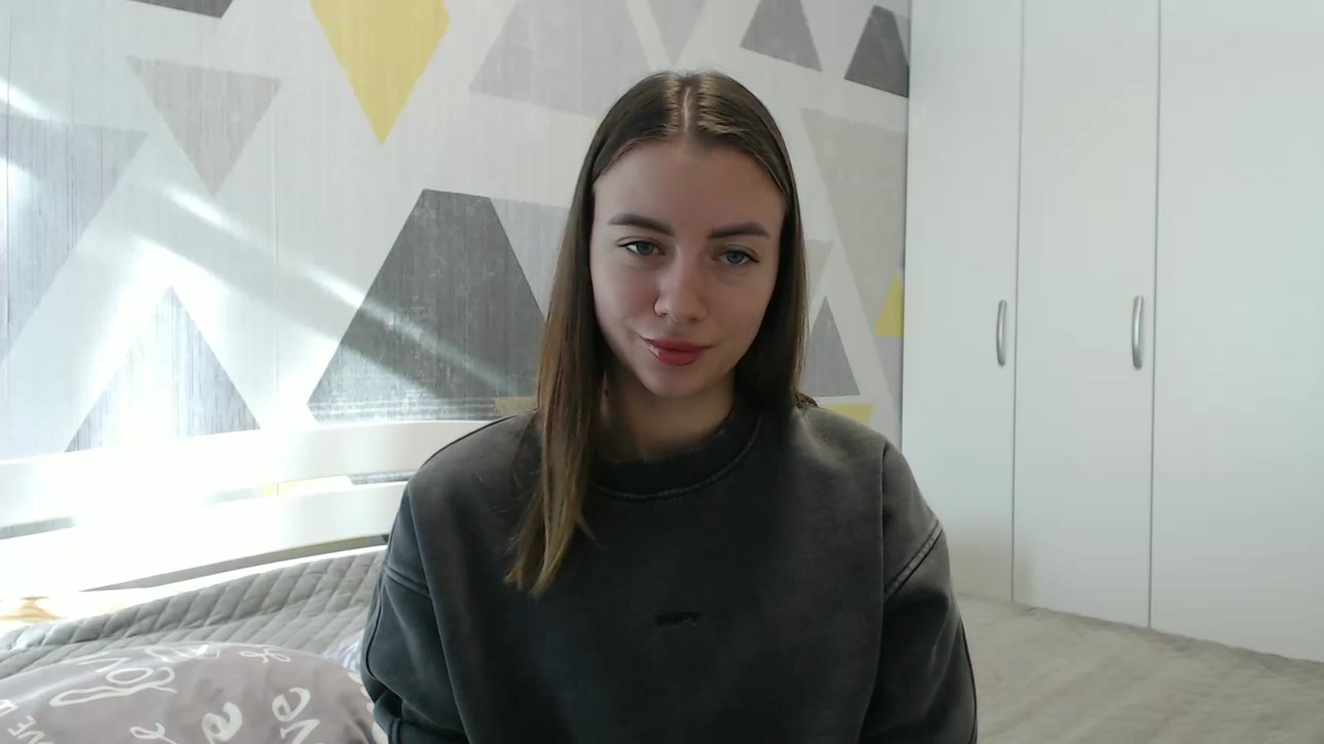 Gallery image thumbnail from Sulfate0's myfreecams stream on, 11/06/2025, 09:43 image 10 of 20
