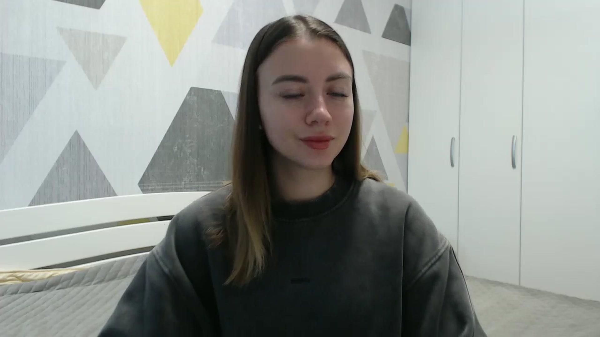 Gallery image thumbnail from Sulfate0's myfreecams stream on, 11/06/2025, 10:13 image 6 of 20