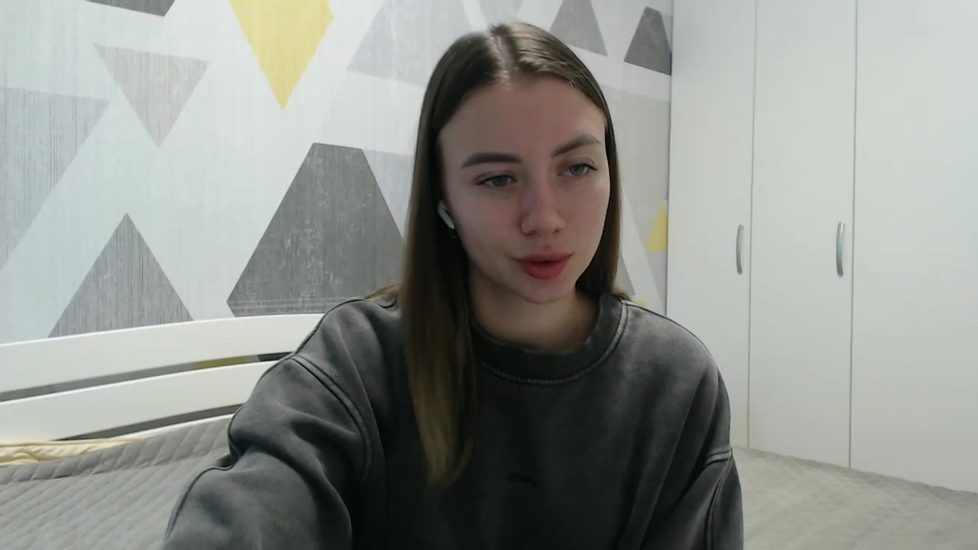 Gallery image thumbnail from Sulfate0's myfreecams stream on, 11/06/2025, 10:13 image 1 of 20