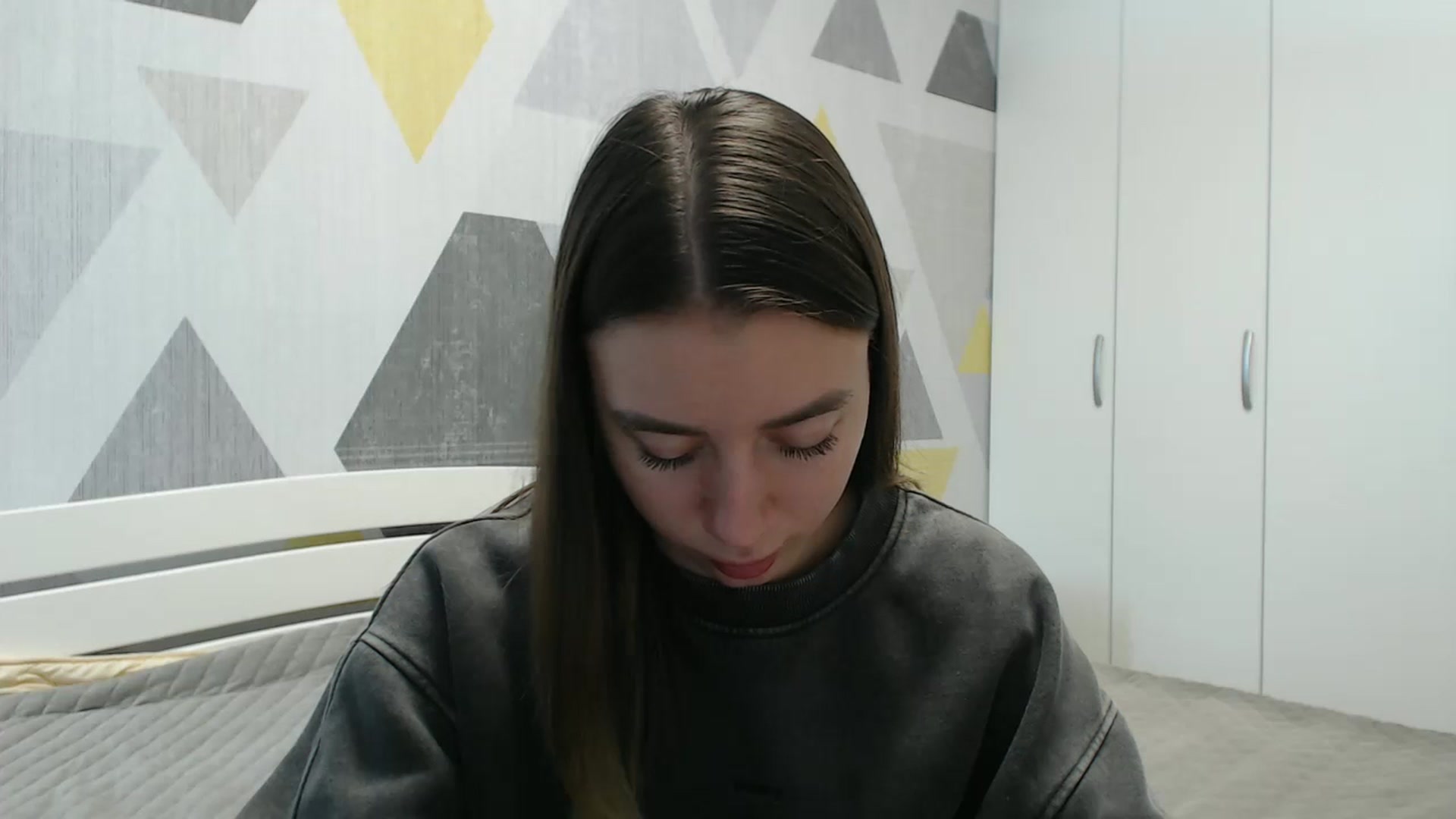 Gallery image thumbnail from Sulfate0's myfreecams stream on, 11/06/2025, 10:49 image 10 of 20