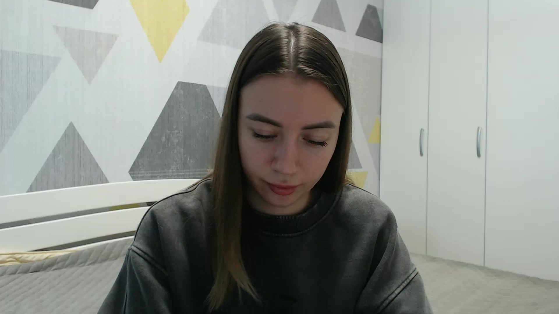 Gallery image thumbnail from Sulfate0's myfreecams stream on, 11/06/2025, 10:49 image 12 of 20