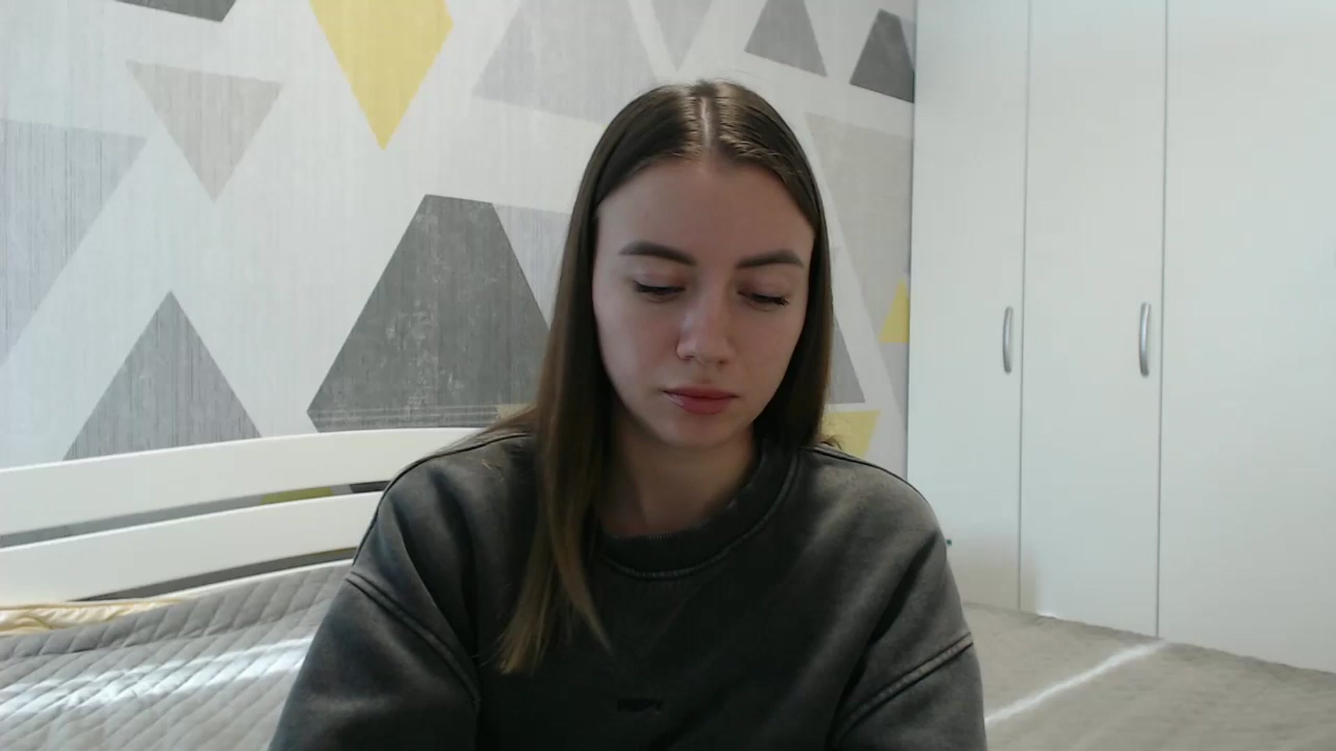 Gallery image thumbnail from Sulfate0's myfreecams stream on, 11/06/2025, 10:49 image 1 of 20