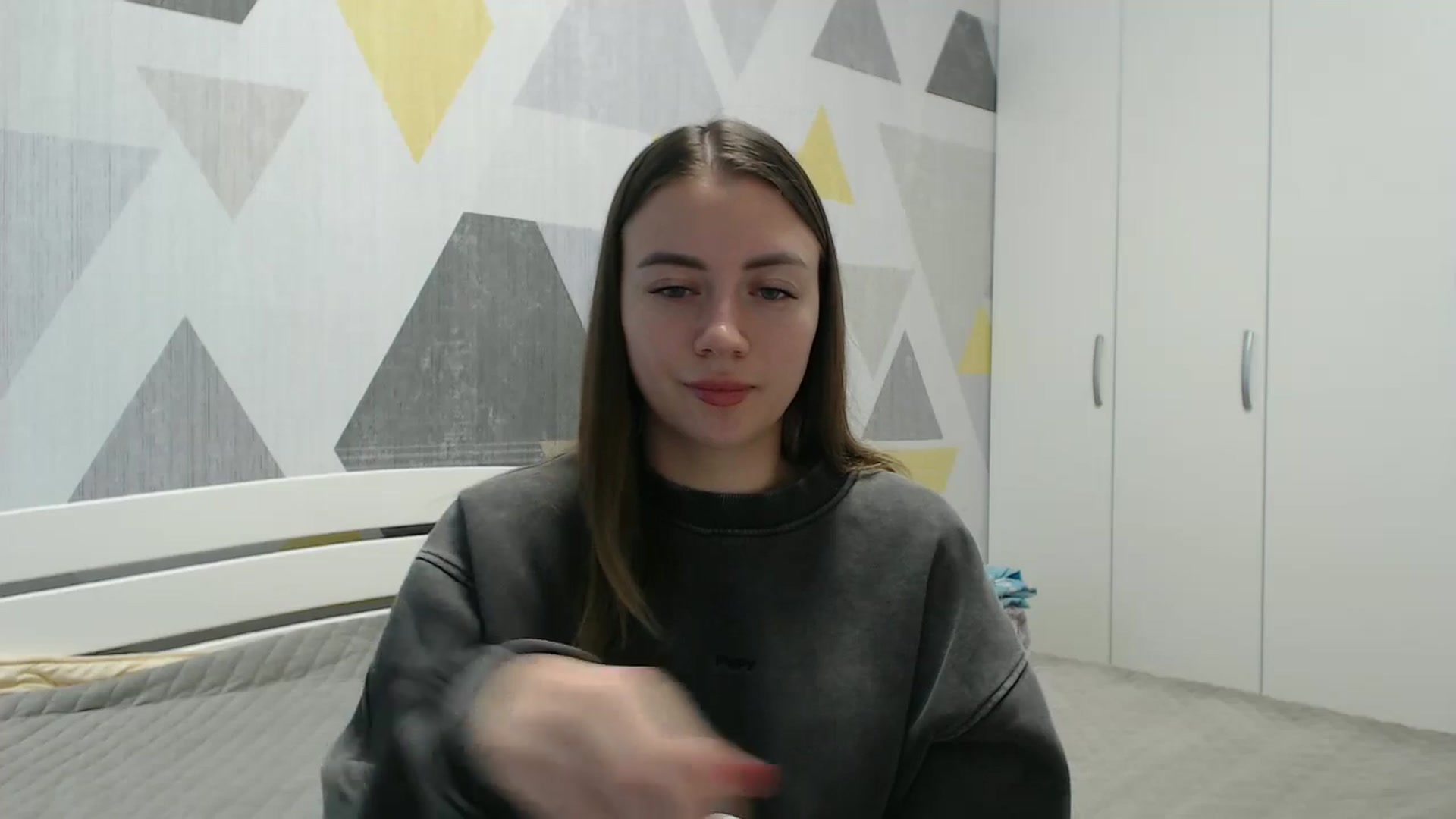 Gallery image thumbnail from Sulfate0's myfreecams stream on, 11/06/2025, 10:49 image 16 of 20