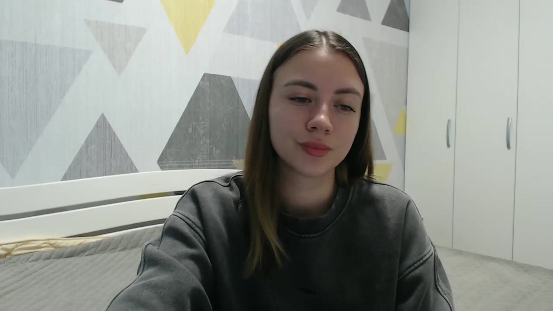 Gallery image thumbnail from Sulfate0's myfreecams stream on, 11/06/2025, 11:45 image 6 of 20