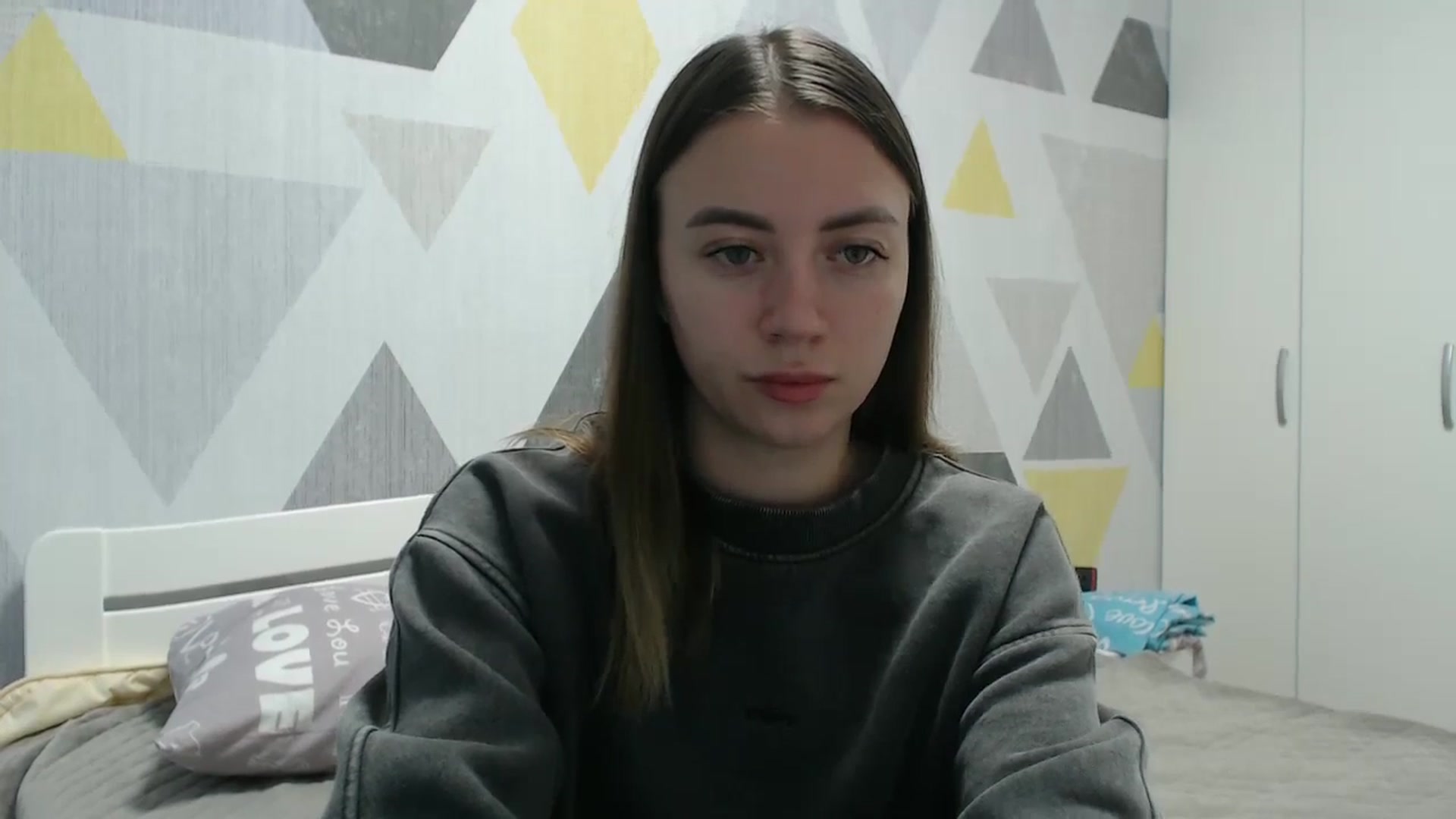 Gallery image thumbnail from Sulfate0's myfreecams stream on, 11/06/2025, 12:12 image 3 of 20