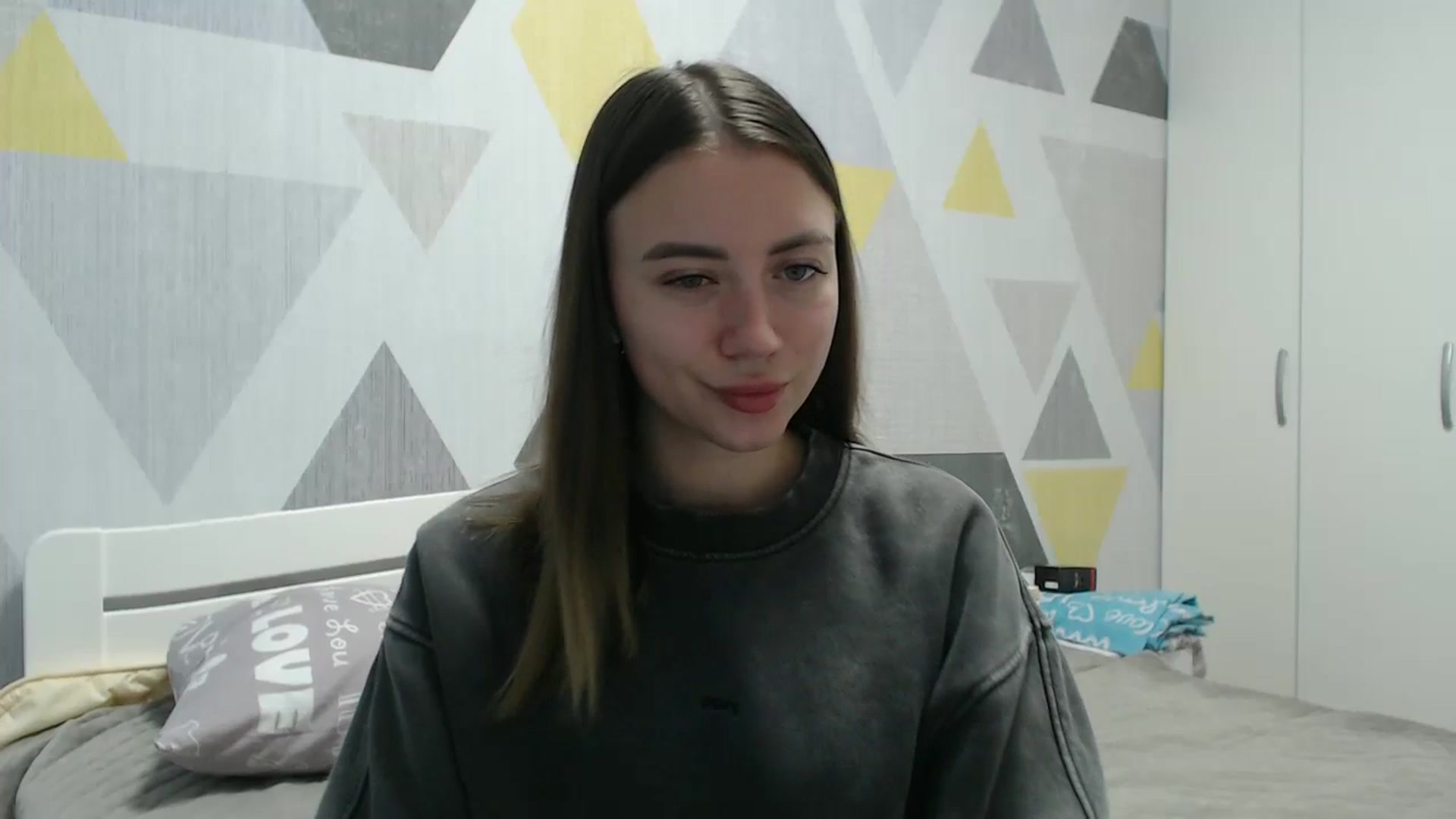 Gallery image thumbnail from Sulfate0's myfreecams stream on, 11/06/2025, 12:12 image 10 of 20