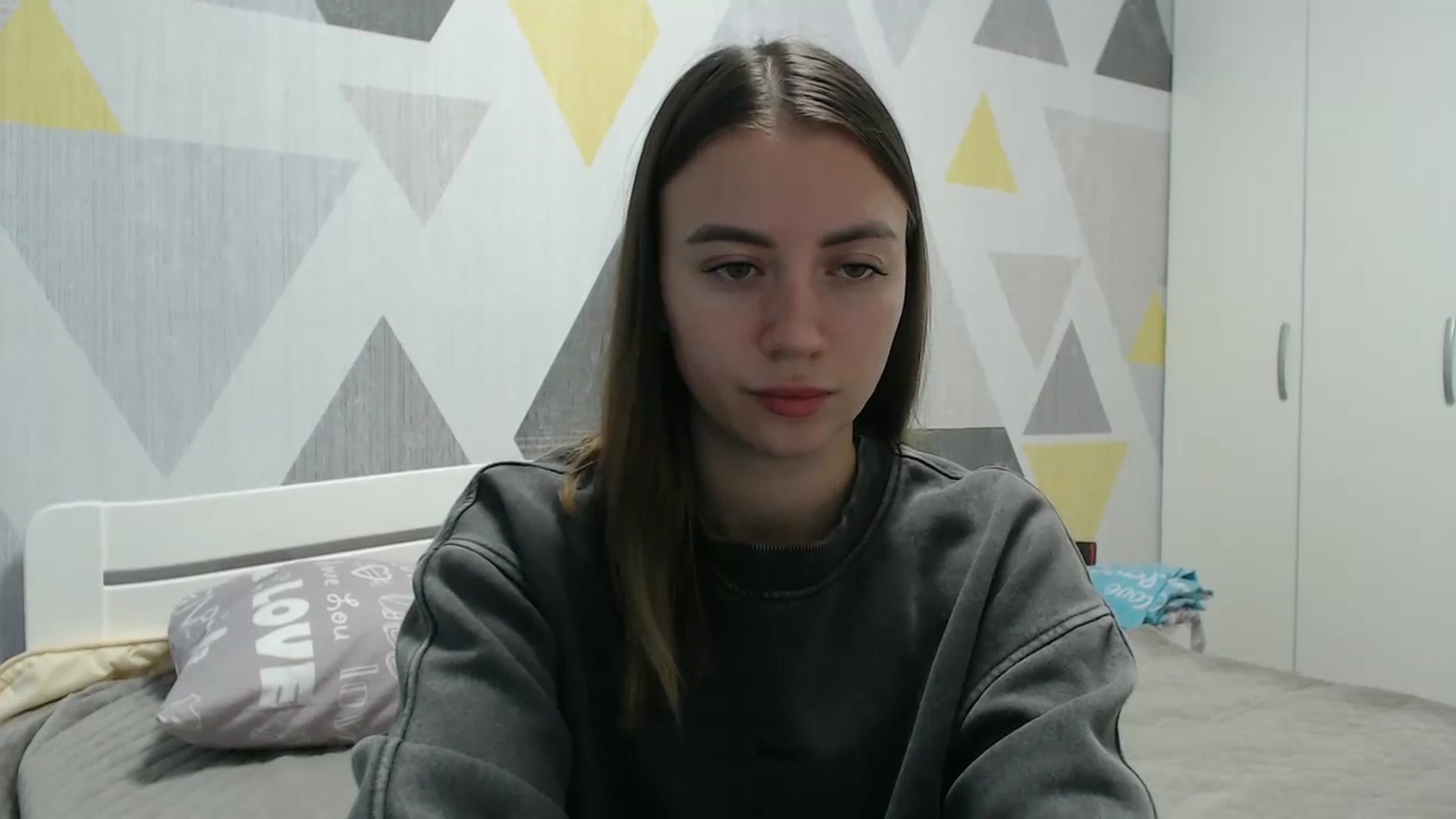 Gallery image thumbnail from Sulfate0's myfreecams stream on, 11/06/2025, 12:40 image 2 of 20